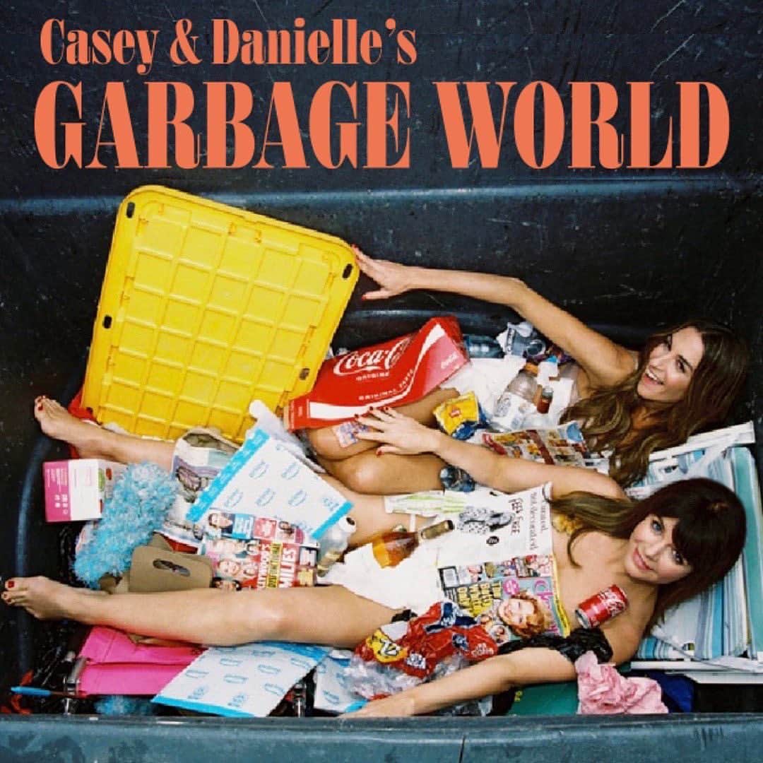 ケイシー・ウィルソンのインスタグラム：「After 8 years, Bitch Sesh podcast is moving… to Casey and Danielle’s Garbage World! It’s a website and a state of mind. Join us there for ad free Bitch Sesh, our new podcast Garbage Sesh, a discord that is already poppin off and so so much more. If you identify as a Garbage Person, climb into dumpster with us. Link in bio.   All my love and gratitude to everyone who has listened to Bitch Sesh over the years. It has meant more than you’ll ever know.   Big love and thanks to our producer and editor and our everything, Caitlyn Moldenhauer  Our beacon of light @claytonhawkins for photos and hair and more  @kathleenkarridene for makeup @sarahnearisstyle for styling and @kvaganos for all your help and Mark Jackson at @hi.moonlab for our new Garbage Sesh theme song.   Love you @daniellecarolineschneider 👑」