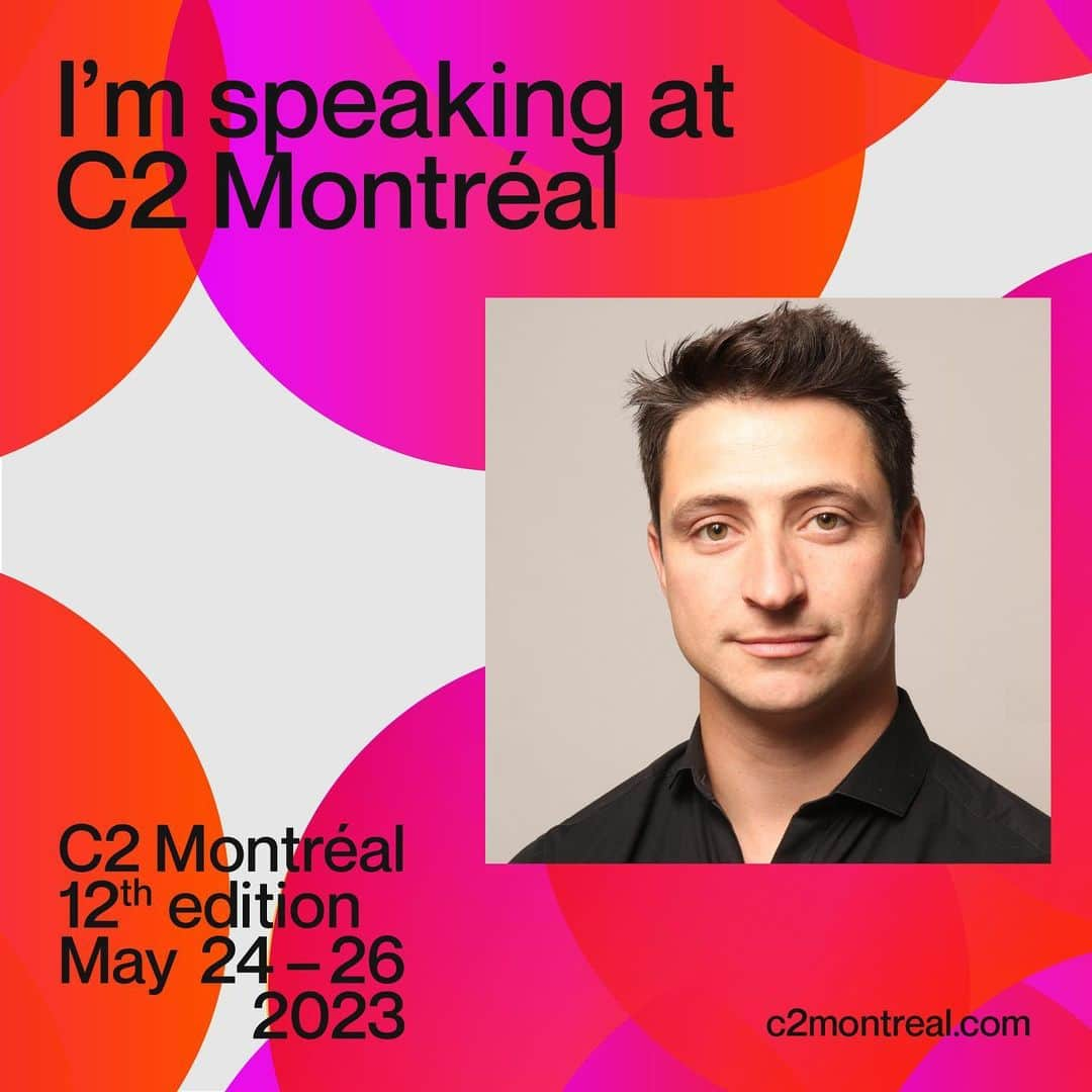 スコット・モイアのインスタグラム：「I. AM stoked to be on stage @c2montreal in one week! Co-Founder and Head Coach @romain.haguenauer , Partner and Head Coach @scottmoir14 and Coach and Choreographer @splashmadison form our star studded panel moderated by CEO @jamalaothman . We will be sharing our take on #shiftingculture by talking about how we unite some of the fiercest competitors in the world under one training roof fostering collaboration and excellence. See you there! // I. AM excités d'être sur scène à @c2montreal dans une semaine ! Le co-fondateur et entraîneur principal @romain.haguenauer , le partenaire et entraîneur principal @scottmoir14 , ainsi que l'entraîneur et chorégraphe @splashmadison forment notre panel de stars, animé par le PDG @jamalaothman . Nous partagerons notre vision de #shiftingculture en parlant de la façon dont nous réunissons certains des compétiteurs les plus féroces du monde sous un même toit d'entraînement, favorisant la collaboration et l'excellence.. On se voit là-bas !  #C2MTL23 #shiftingculture #strongertogether」