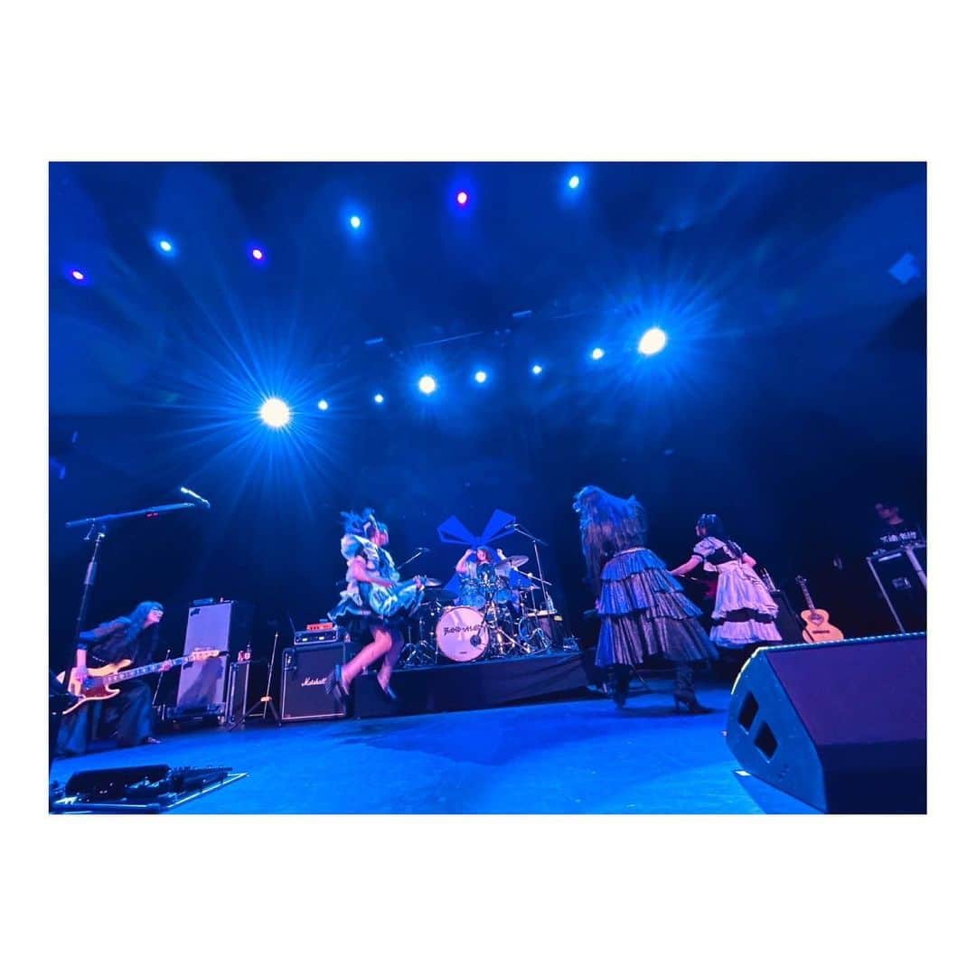 廣瀬茜さんのインスタグラム写真 - (廣瀬茜Instagram)「2023.5.15 "BAND-MAID 10TH ANNIVERSARY TOUR in North America"at Emo's   Thank you Austin!  From the stage I was able to see all of your faces :) Full of happy smiles! So fun!  Thank you "SHADOW CLIQ" for being part of our tour! We were excitied to share the stage with you❤️‍🔥  #bandmaid #shadowcliq」5月19日 2時29分 - akane_bandmaid