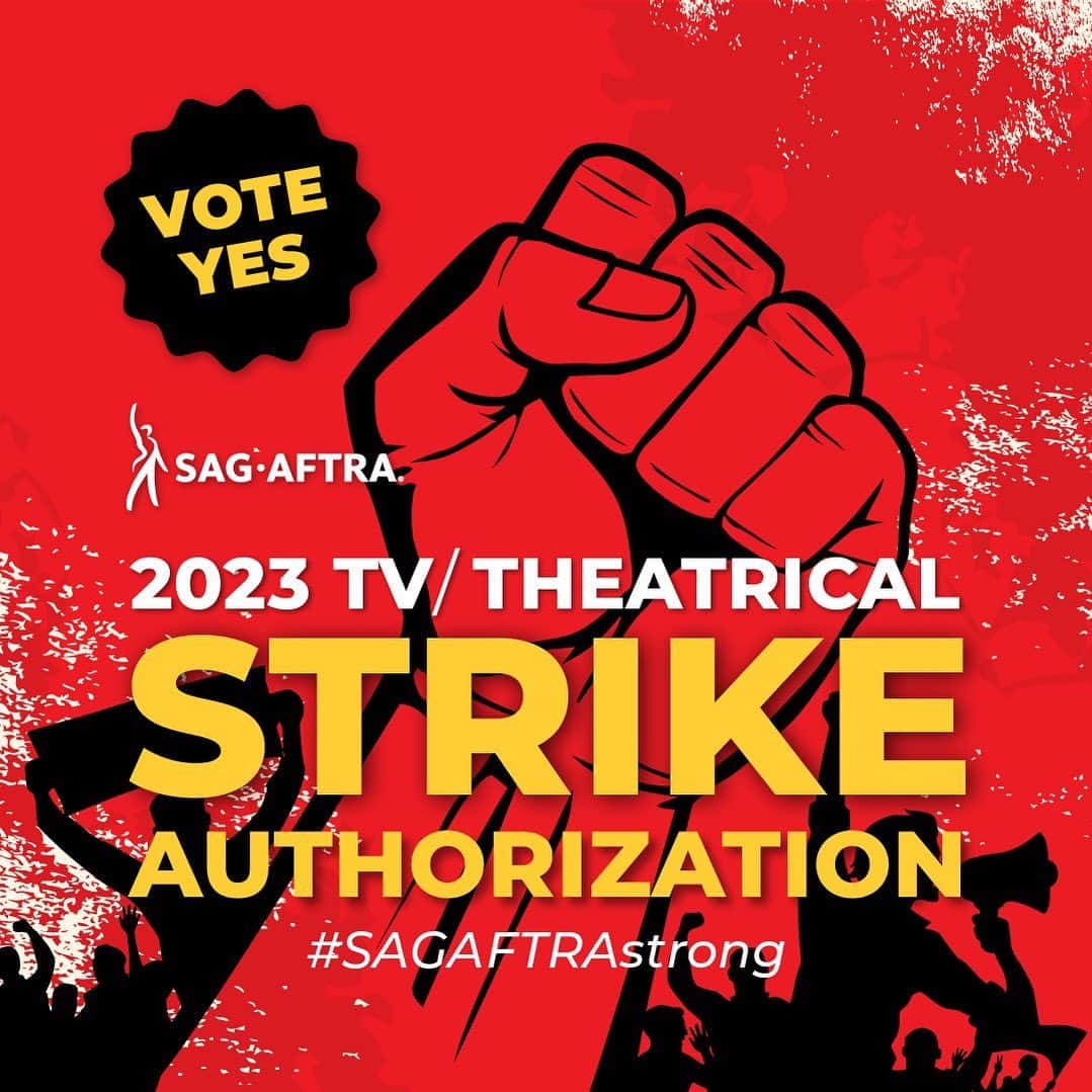 ジェリー・ライアンのインスタグラム：「Vote YES!!! We are facing unprecedented threats to working actors from AI and the entire streaming model which has overtaken our industry. THIS is the way to show that we are united in this fight to protect each other. ✊🏼 #sagaftra #unionstrong  #1u  Posted @withregram • @sagaftra SAG-AFTRA National Board Unanimously Agrees To Send Authorization Vote To Members.  Read more at the link in bio.」