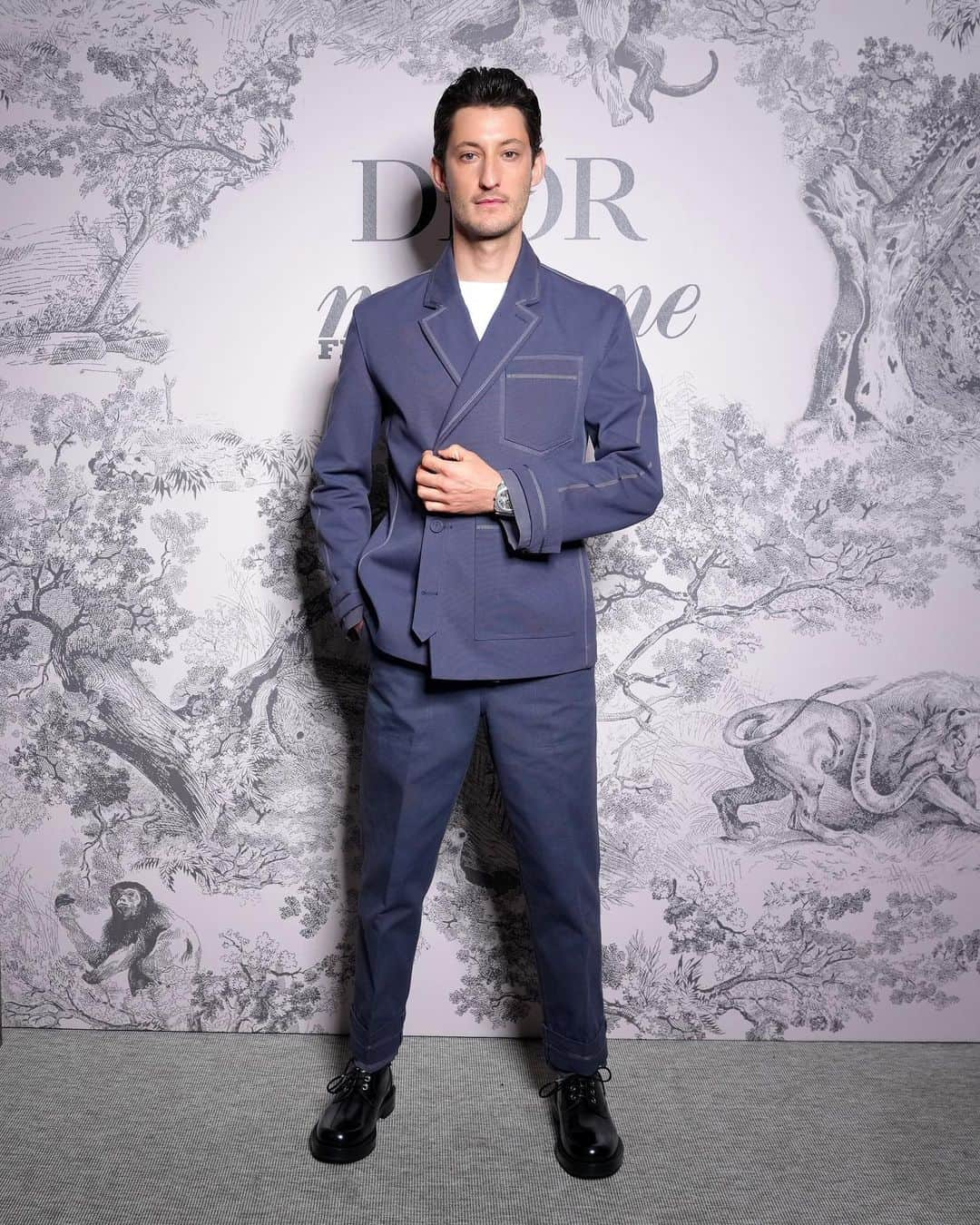 クリスチャンディオールさんのインスタグラム写真 - (クリスチャンディオールInstagram)「The Dior men's credits keep on rolling at the @FestivaldeCannes 2023, with a run of local and international #StarsinDior choosing dapper looks by @MrKimJones, from @PierreNiney, Paul Dano and @Magimel.Benoit to @BoydHolbrook, @AlexLutzOfficiel and @PierreYvesCardinal. #DiorCannes #StarsinDior」5月19日 3時03分 - dior