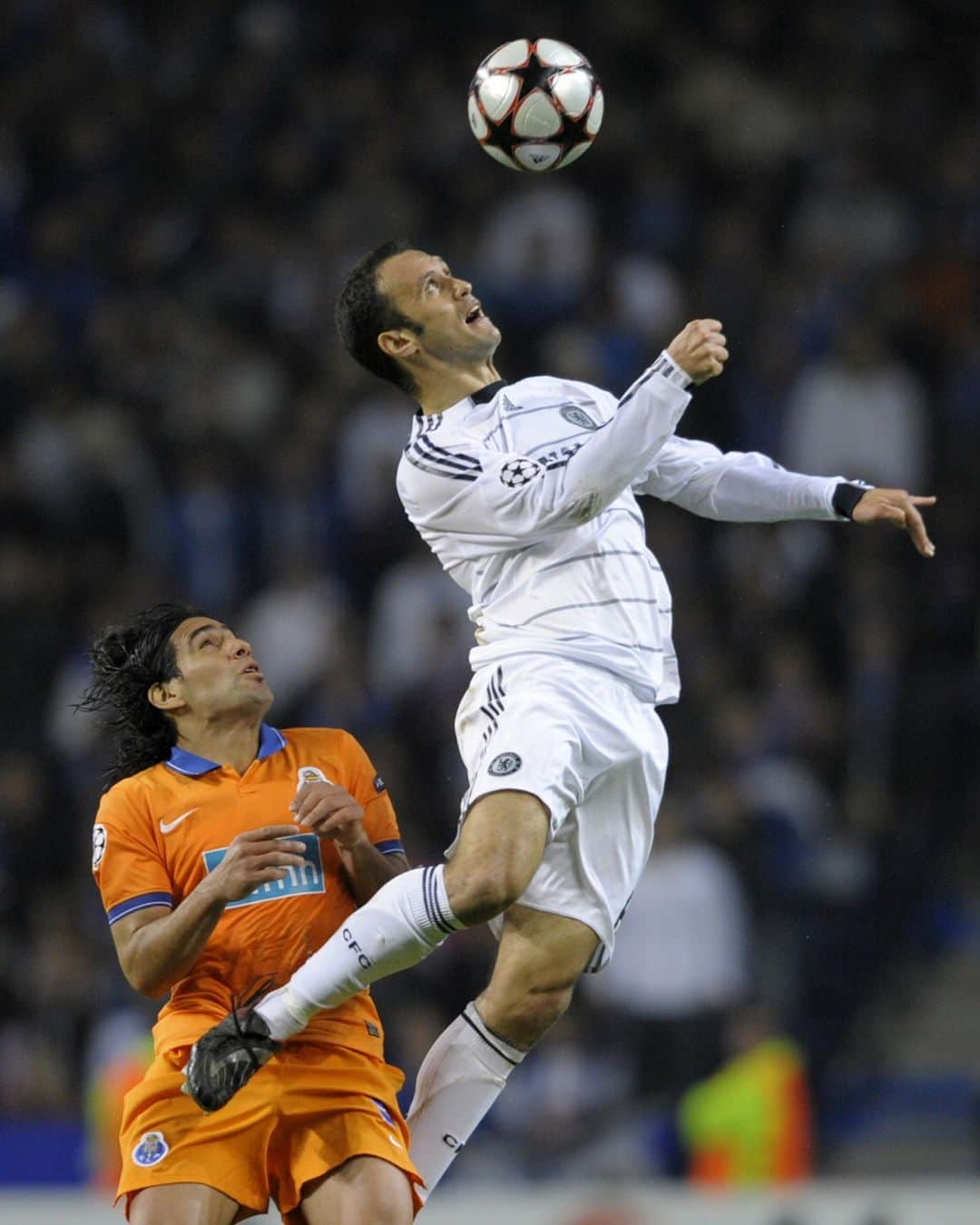 UEFAチャンピオンズリーグさんのインスタグラム写真 - (UEFAチャンピオンズリーグInstagram)「Parabéns, Ricardo Carvalho! 🎈  #UCL #HBD」5月19日 3時30分 - championsleague