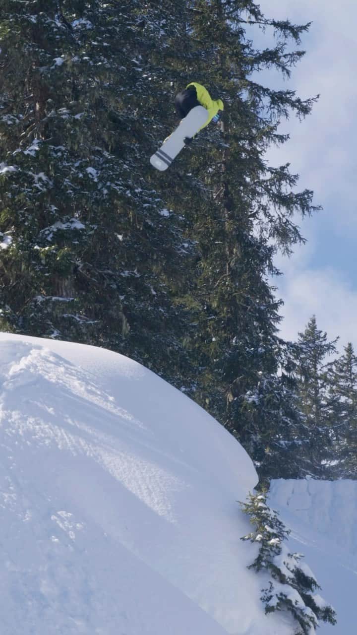ニクソンのインスタグラム：「He may be known as Brick, but @brockcrouch sure does float like a feather.   If you want to see more from Brock, hit the link in our bio to watch the film “ARK”.」