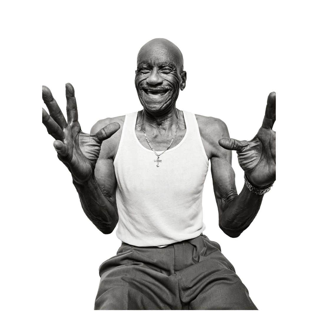 ランドール・スラヴィンのインスタグラム：「Ernest “Big Dog” Fann So sorry to hear of the passing of Negro League baseball player Ernest Fann. He was a joy to hang with and to listen to his extremely tall tales. I’m so grateful for the little time i had w him.」