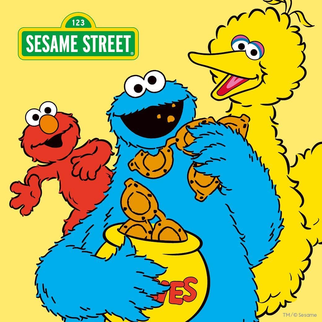 JINSのインスタグラム：「Coming Soon: JINS x Sesame Street. Preview the full collection online now.」
