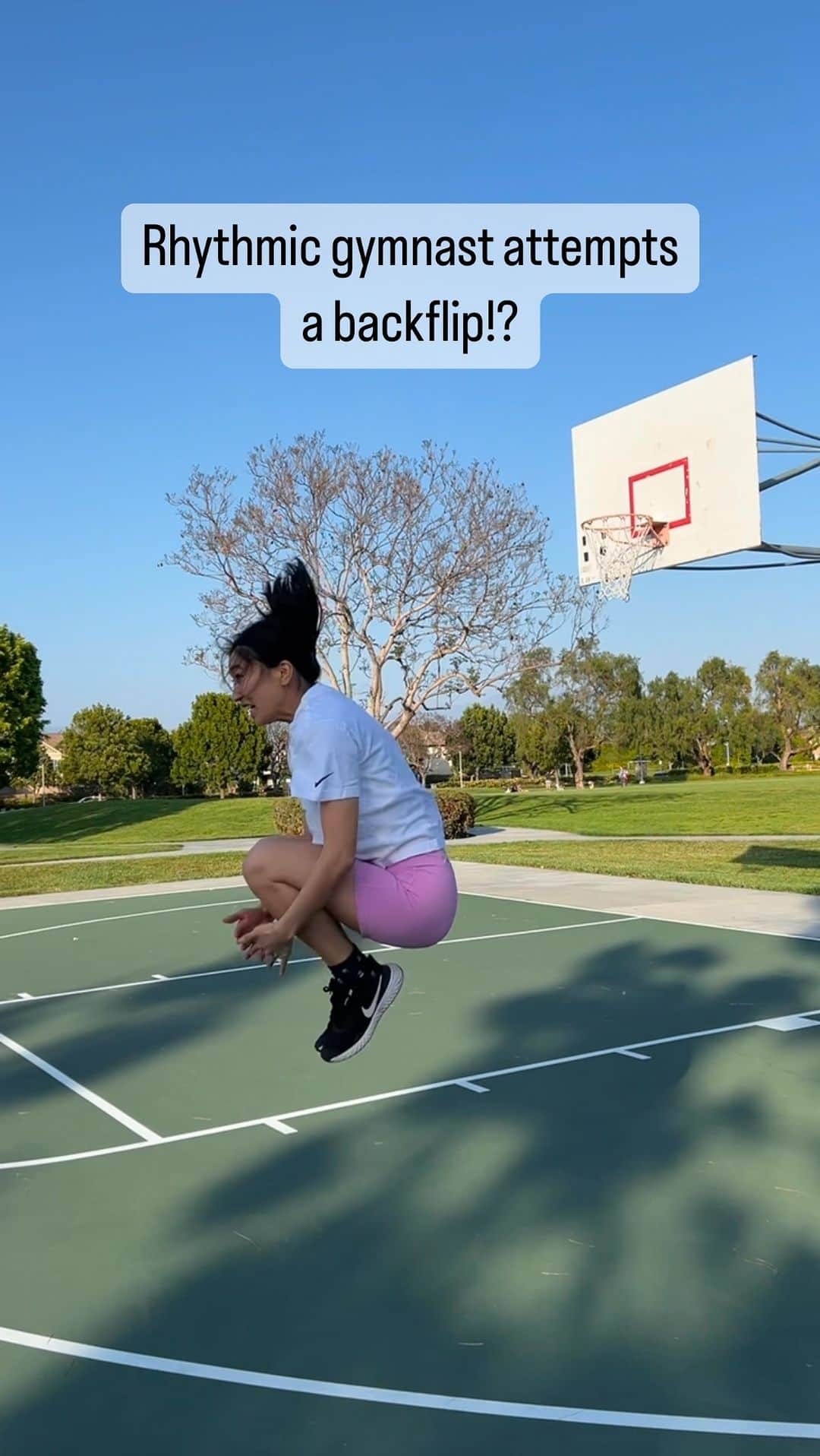篠原枝令菜のインスタグラム：「How’s my backflip???」