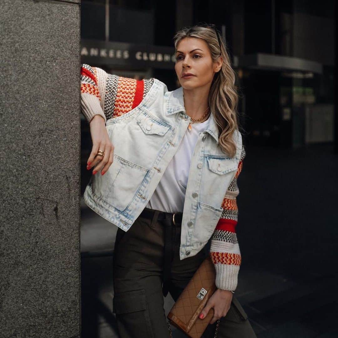 ブランクNYCのインスタグラム：「The spotlight is on @katetik. She is wearing our Happy Promises denim jacket.」