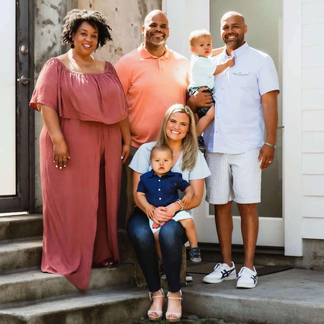 People Magazineさんのインスタグラム写真 - (People MagazineInstagram)「At just 25 years old, Tamika Felder received "soul-crushing" news from her doctor: she had cervical cancer and would need a lifesaving radical hysterectomy, making childbirth near impossible. "I never thought that the choice to have children would be taken away from me," she says.  But her path to parenthood came true thanks to a series of generous acts from people she'd never met in person — including a couple who donated frozen embryos and a fertility expert who secured free services. And more than a year after the "kindness train" began, Felder says, her son Chayton was born. ❤️  "There are good people out in the world," Felder says of their generosity. She also hopes that by opening up about her experience she can normalize difficult conversations around building a family. Read her story at the link in our bio.  📷: Diana Koenigsberg, Danielle Finney, Elyse Cosgrove/Torch Pictures, Diana Koenigsberg」5月19日 5時48分 - people