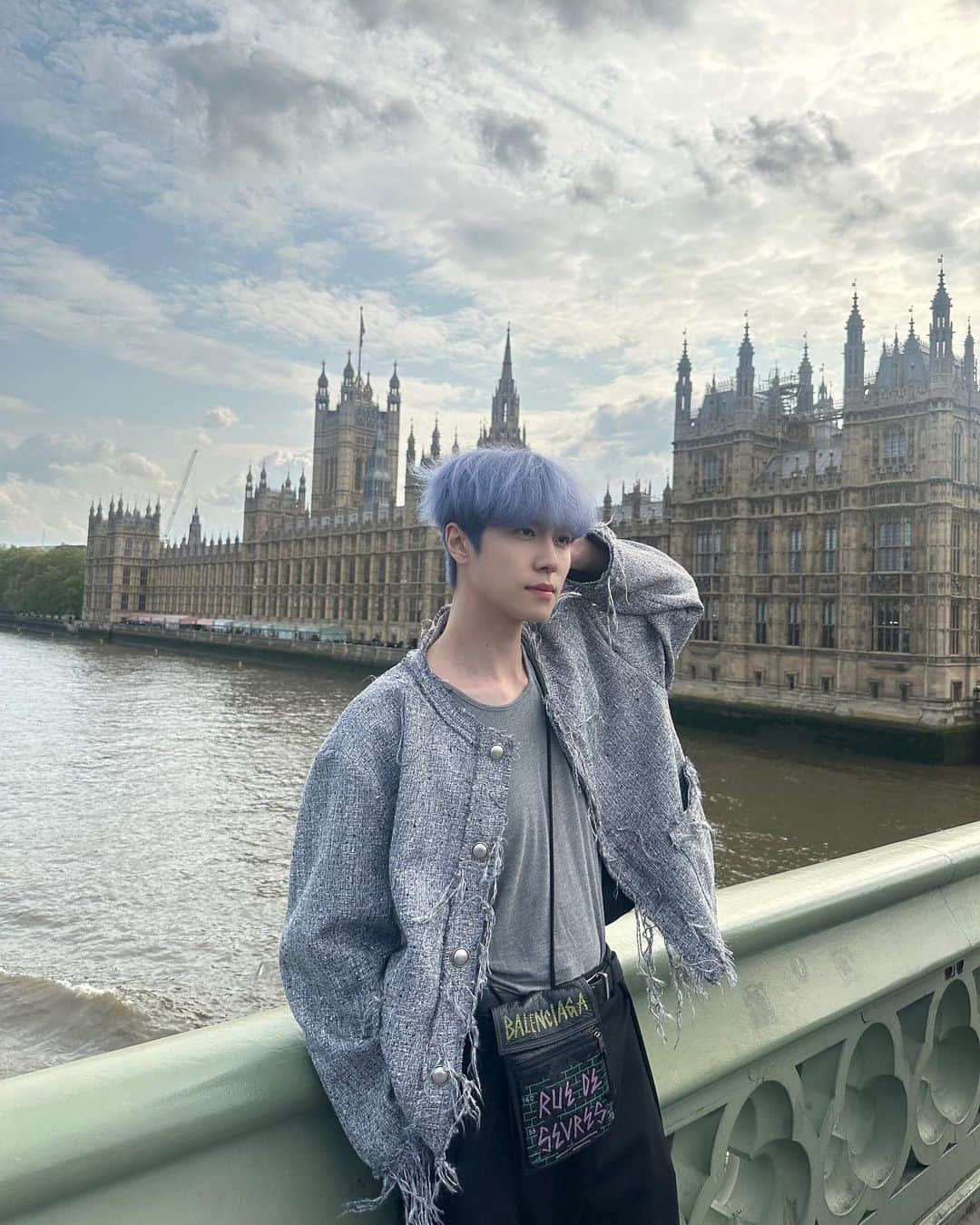 キム・ドンハンさんのインスタグラム写真 - (キム・ドンハンInstagram)「London big ben☀️」5月19日 8時17分 - don9_han