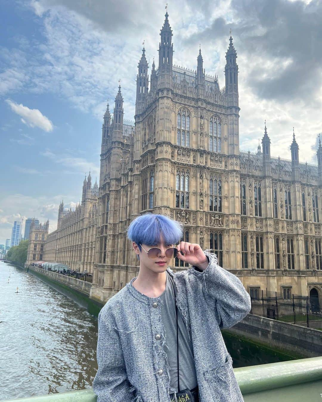 キム・ドンハンさんのインスタグラム写真 - (キム・ドンハンInstagram)「London big ben☀️」5月19日 8時17分 - don9_han