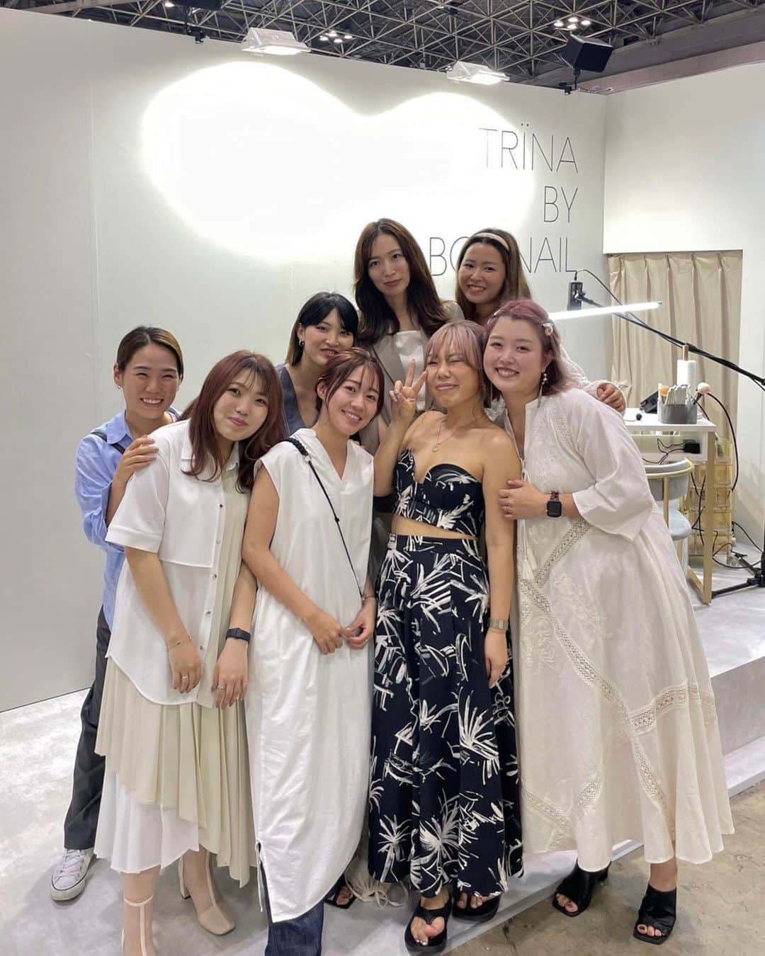 mananailsのインスタグラム：「BWJ2023 MOONLITからは今回もスタッフ4人で 出演させていただきました🌙🤍 この日のためにみんな一生懸命デザインを考えて、 何日もかけてアートを作り出しています✨ 素敵なアートを作り出すみんなのことはいつも尊敬🥹✨ チームMOONLIT全員のステージを見に来てくださった方がいて とても嬉しかったです🥹💖 ありがとうございました✨✨✨  仲良しメンバーやたくさんの人と一気に会えるのも イベントの楽しいところ🫶🏼💓みんなお疲れ様でした💕」