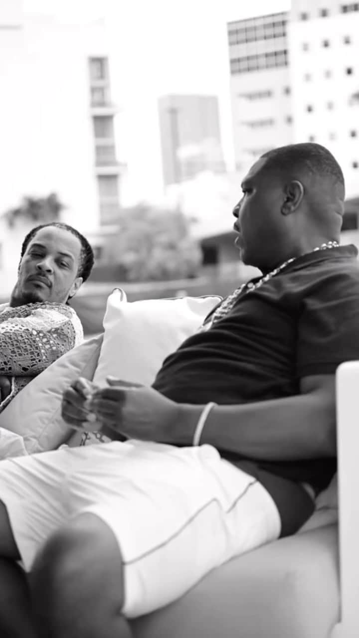 T.I.のインスタグラム：「P$C  Yacht Club  @macboneyfool @c_rodthomas & @kuntryking was somewhere eating or cooking or looking for food 🥘 😂 other official members obviously elsewhere doing summo cool shit... obviously 😤」