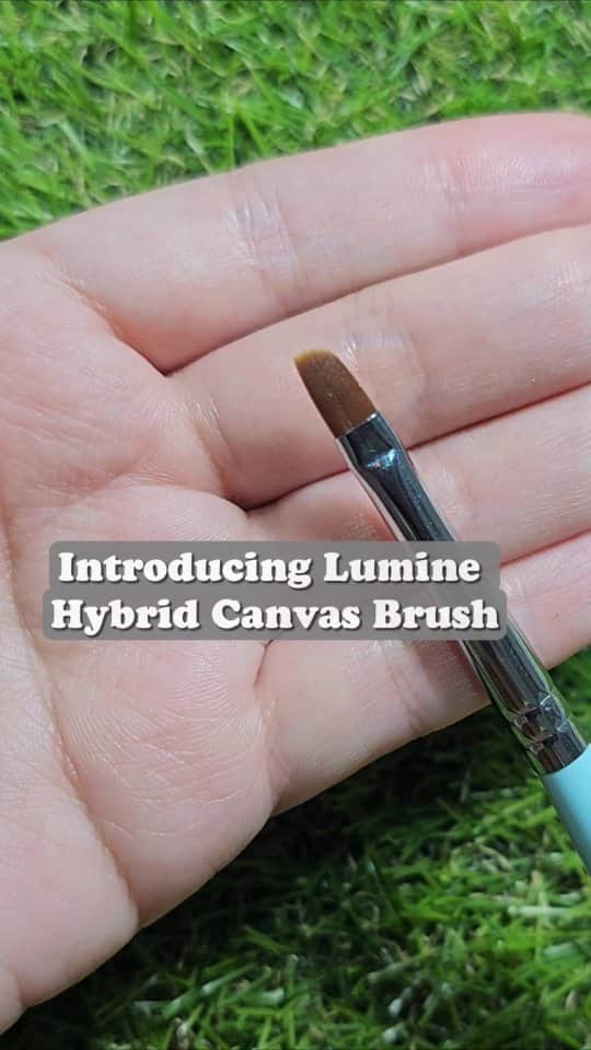 Yingのインスタグラム：「LUMINE Hybrid Canvas Brush  Rounded on one side, square on the other. Has an ultra thin edge so you can paint your gel colour close to the cuticle with ease. Achieve that super clean look without getting gel on the skin! Whether you prefer using a flat brush or a round brush, this brush can do it all!  Brush Hair Width: 5mm Brush Hair Length: 8.5mm (Square side) Ferrule: 39mm Brush Body: 109mm Material: Quality PBT nylon, resistant to solvents, flexible and strong. Comes with a metal brush cap.  𝐒𝐡𝐨𝐩 𝐰𝐢𝐭𝐡 𝐮𝐬 𝐨𝐧𝐥𝐢𝐧𝐞⁣⁣⁣⁣⁣⁣⁣⁣⁣⁣⁣⁣⁣⁣⁣⁣⁣⁣⁣⁣⁣⁣⁣⁣⁣ 🛒 www.nailwonderland.com⁣⁣⁣⁣⁣⁣⁣⁣⁣⁣⁣⁣⁣⁣⁣⁣⁣⁣⁣⁣⁣⁣⁣⁣⁣ ⁣⁣⁣⁣⁣⁣⁣⁣⁣⁣⁣⁣⁣⁣⁣⁣⁣⁣⁣⁣⁣⁣⁣⁣⁣ 𝐎𝐫 𝐯𝐢𝐬𝐢𝐭 𝐮𝐬 𝐚𝐭 𝐨𝐮𝐫 𝐬𝐭𝐨𝐫𝐞⁣⁣⁣⁣⁣⁣⁣⁣⁣⁣⁣⁣⁣⁣⁣⁣⁣⁣⁣⁣⁣⁣⁣⁣⁣ 📍20 Penhas Road Level 2, Singapore 208184⁣⁣⁣⁣⁣⁣⁣⁣⁣⁣⁣⁣⁣⁣⁣⁣⁣⁣⁣⁣⁣⁣⁣⁣⁣ (5 minutes walk from Lavender MRT)⁣⁣⁣⁣⁣⁣⁣⁣⁣⁣⁣⁣⁣⁣⁣⁣⁣⁣⁣⁣⁣⁣⁣⁣ ⁣⁣⁣⁣⁣⁣ ⁣⁣⁣⁣⁣⁣ ⏰ 𝐎𝐩𝐞𝐫𝐚𝐭𝐢𝐧𝐠 𝐇𝐨𝐮𝐫𝐬⁣⁣⁣⁣⁣⁣⁣⁣⁣⁣⁣⁣⁣⁣ Tuesday to Friday: 11am-6pm Sunday: 11am-6pm We are closed on Monday, Saturday & Public Holidays⁣⁣」