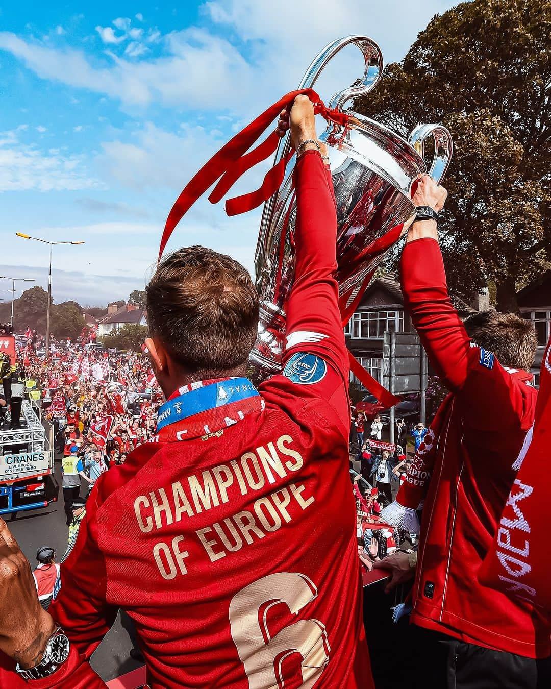 リヴァプールFCさんのインスタグラム写真 - (リヴァプールFCInstagram)「A day we'll cherish forever ❤」6月3日 3時30分 - liverpoolfc