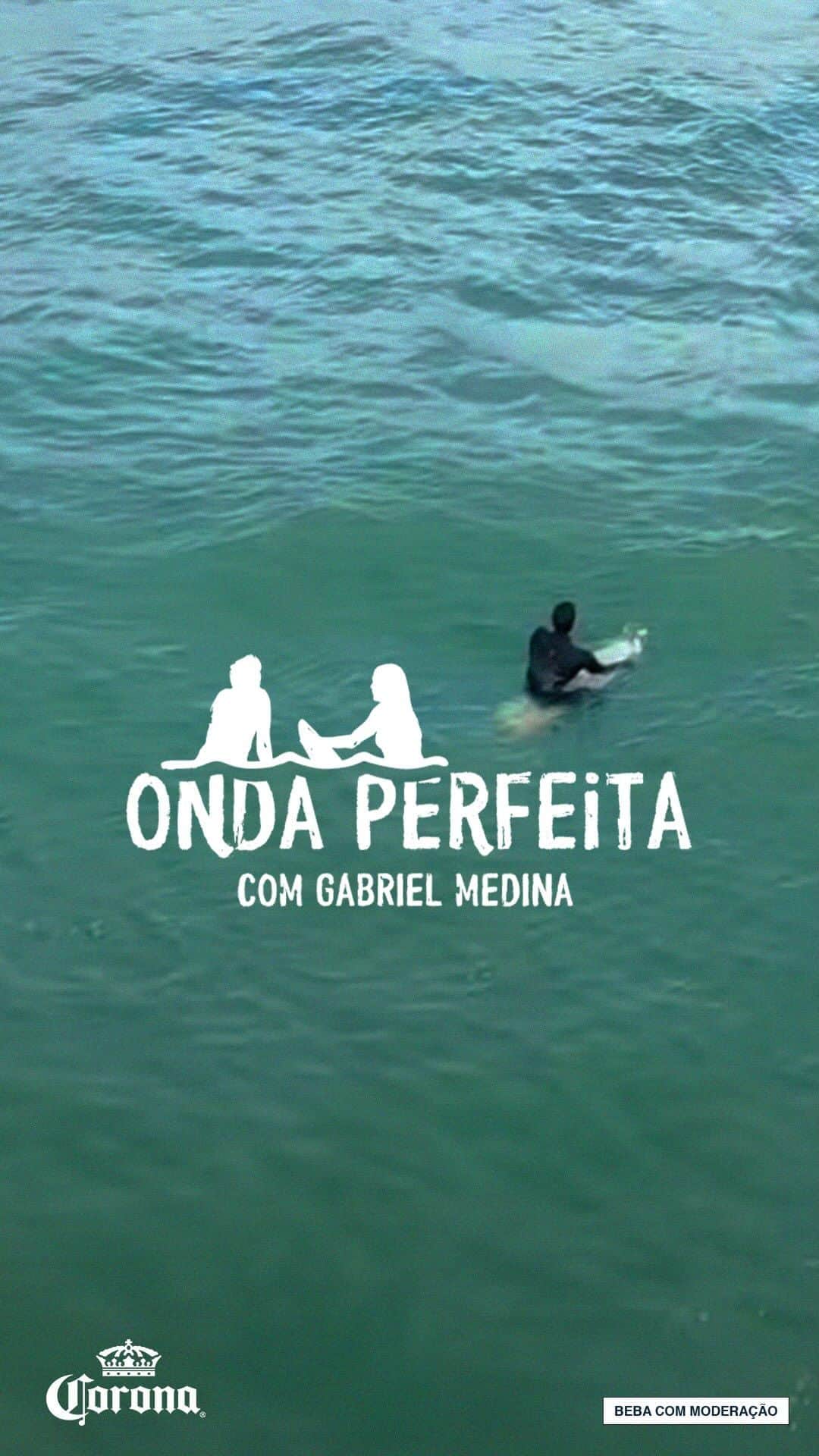 ガブリエル・メディーナのインスタグラム：「No trecho de um dos vídeos da nossa playlist A Onda Perfeita, o @gabrielmedina contou que pra ele o surf é o que traz paz, é terapia.  Mas a gente sabe que cada um tem um jeito de procurar essa tranquilidade. Qual é o seu?   *Beba com moderação.」