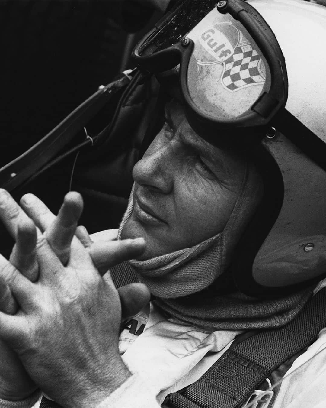 McLaren Automotiveのインスタグラム：「Remembering Bruce McLaren 🧡  A visionary who redefined the limits of what everyone thought was possible. A fearless innovator whose pursuit of excellence continues to inspire us to this day.   On the anniversary of his passing, we continue to carry his legacy forward with every idea, every car we create, and every opportunity we have to defy limitations.  #BruceMcLaren #McLaren #McLarenAuto #McLaren60」