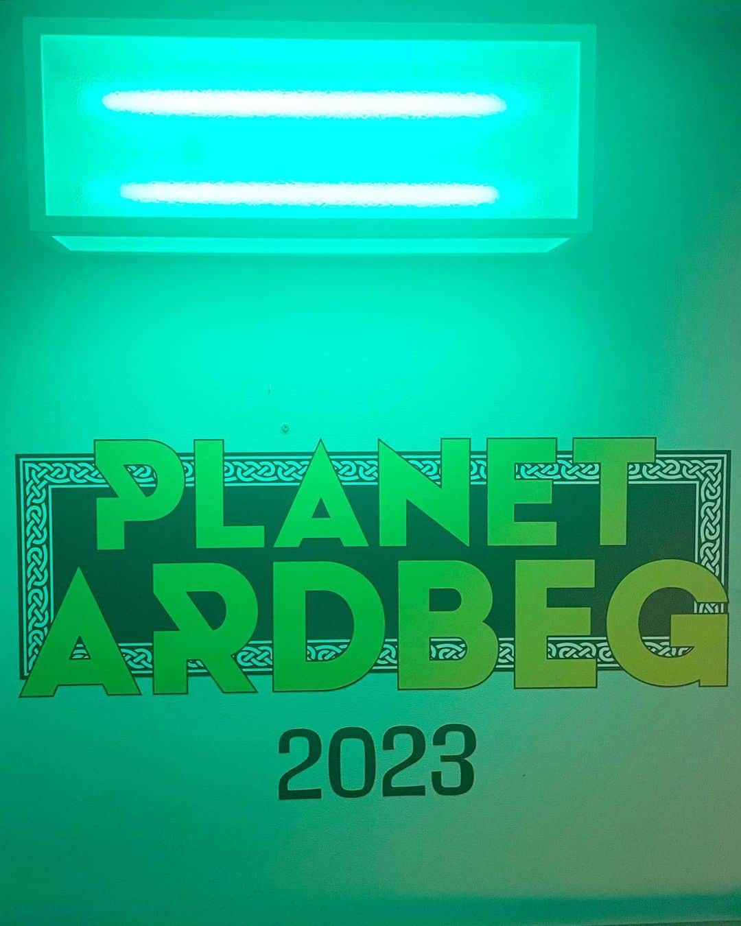 脇田恵子さんのインスタグラム写真 - (脇田恵子Instagram)「Planet Ardbeg Day 2023 にご招待いただき遊び行ってきたよ🤗✨  @ardbeg   2023 年限定ボトルアードベッグヘビー・ヴェーパーは飲みやすくて、深みのある味わいがクセになる逸品🥃 世界観が本当に素敵でグラフィックが可愛くて撮影スポットがたくさん😀✨  下記日程にて開催してるので、是非飲んでみて^ ■東京 日時:2023年6月2日(金）・3日(土）会場：原宿八角館 東京都渋谷区神宮前6丁目 4-1原宿八角館1F ■大阪 日時:2023年6月9日(金）・10日(土）会場：心斎橋 BIG STEP B2F 大阪市中央区大阪市中央区西心斎橋1-6-14  #Ardbeg  #アードベッグ  #ArdbegDay2023  #アードベッグデー2023  #Sponsored  #DrinkResponsibly」6月2日 20時04分 - keiko_wakita3