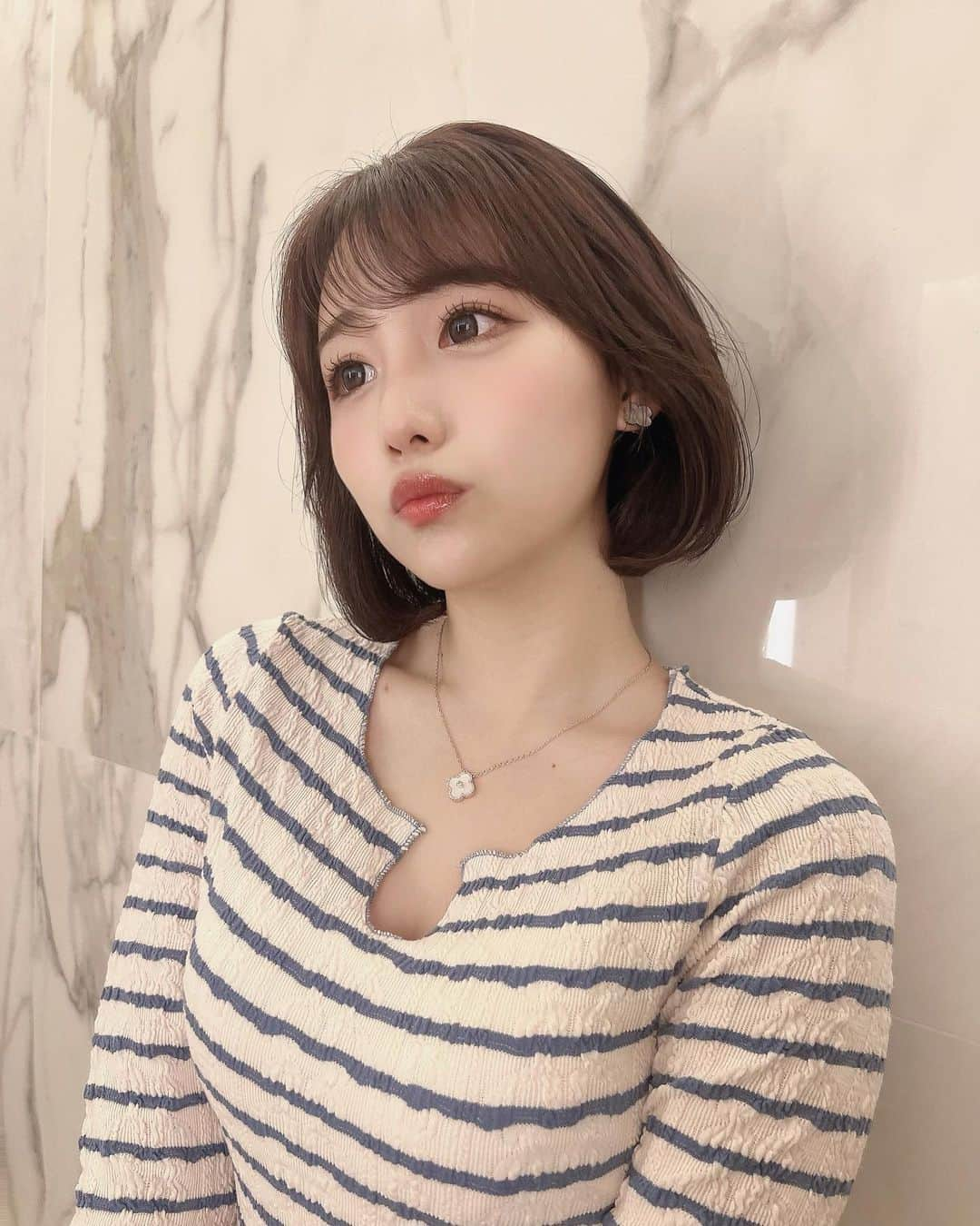 加藤里奈のインスタグラム：「⋆  最近ぜんぜん写真撮ってない🧐 ボブにしたらロングにしたくなってきたなあ🥺笑  #ootd #fashion #instafood #instagram  #hairstyle #outfit #code #instafashion  #ファッション #撮影 #ヘアスタイル #ヘア  #コーディネート #コーデ #今日の服」