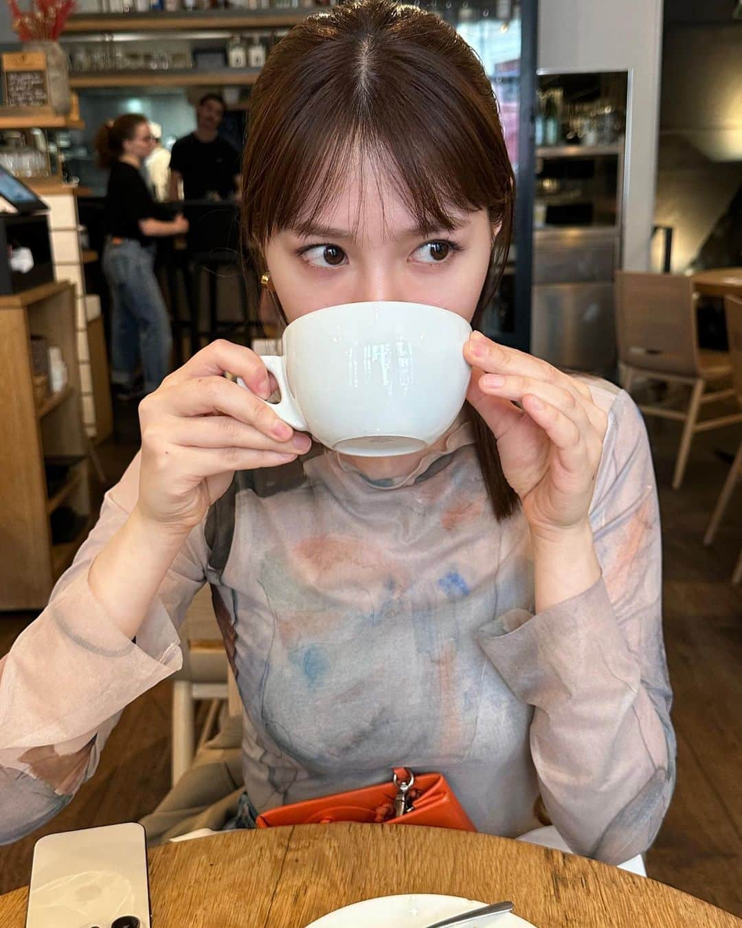 トリンドル瑠奈のインスタグラム：「☕️🥐🥗🩵」