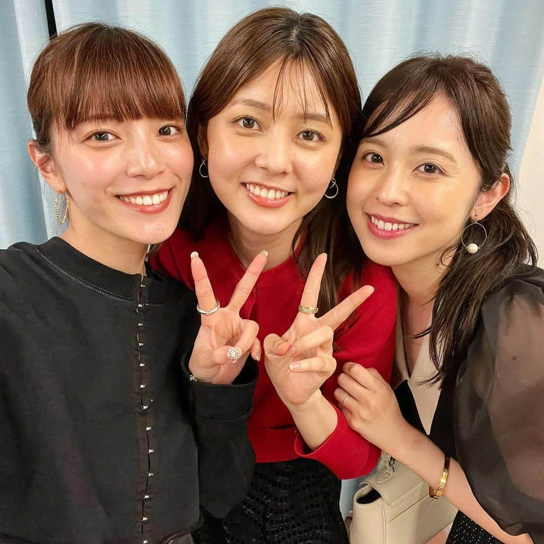 三谷紬さんのインスタグラム写真 - (三谷紬Instagram)「🖤❤️🖤 大好きな同期たちに会えました。 久慈子がアメリカから帰ってくると 決まって黒瀬の家に集まります😂 何年経っても変わらない、最高の仲間たちです。🥺 * #同期#フジテレビ#日本テレビ#cx#ntv#佐藤梨那 アナ#黒瀬翔生 アナ#久慈暁子 アナ#アメリカ#🇺🇸#ny#黒瀬家#仲間#最高#いつもありがとう#テレビ朝日#アナウンサー#三谷紬」6月2日 20時22分 - mitani_tsumugi