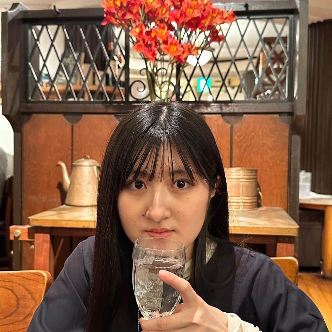 小林星蘭のインスタグラム：「6月だ！ あじさい見に行きたいです💭 雨と風、気をつけてね…☔️」