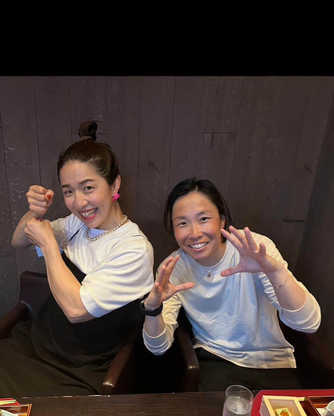 山田恵里さんのインスタグラム写真 - (山田恵里Instagram)「🥎🤼‍♂️A型の会🤼‍♂️🥎 全ての話が盛り上がりすぎて最高でした🥹🫶 極めた方のお話は尊いです🥹 @hamaguchi_kyoko_wrestling  @maaarin.11  ありがとうございました🙇‍♀️   #レスリング  #テレ東  #ソフトボール  #気合だー」6月2日 20時26分 - eriyamada19