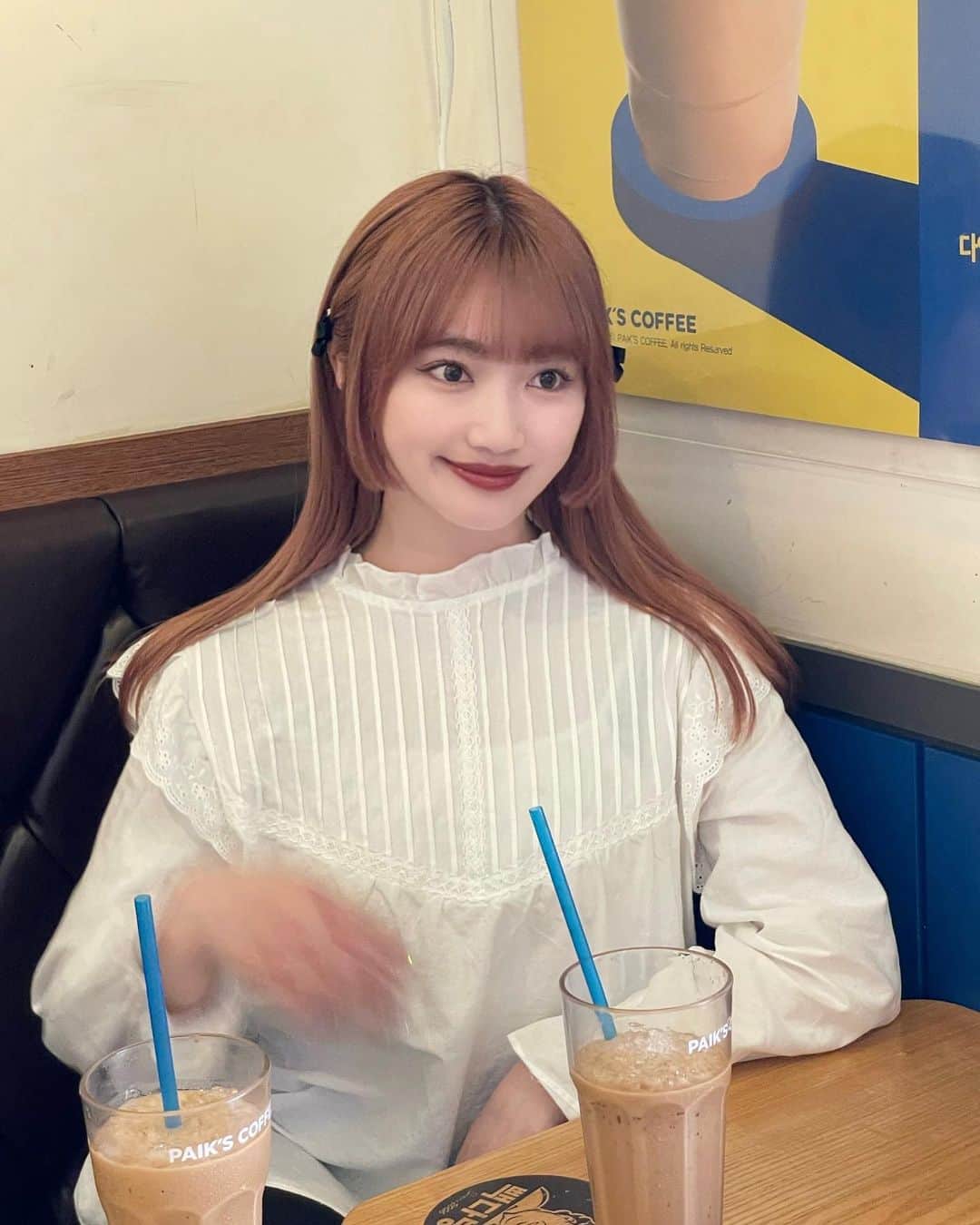 河﨑莉奈のインスタグラム：「韓国ではバニララテが好き🤍  それより姫カットどう？🥹  @sakishima_tokyo_closet  #sakishimatokyo  #zozotown #姫カット #히메컷」