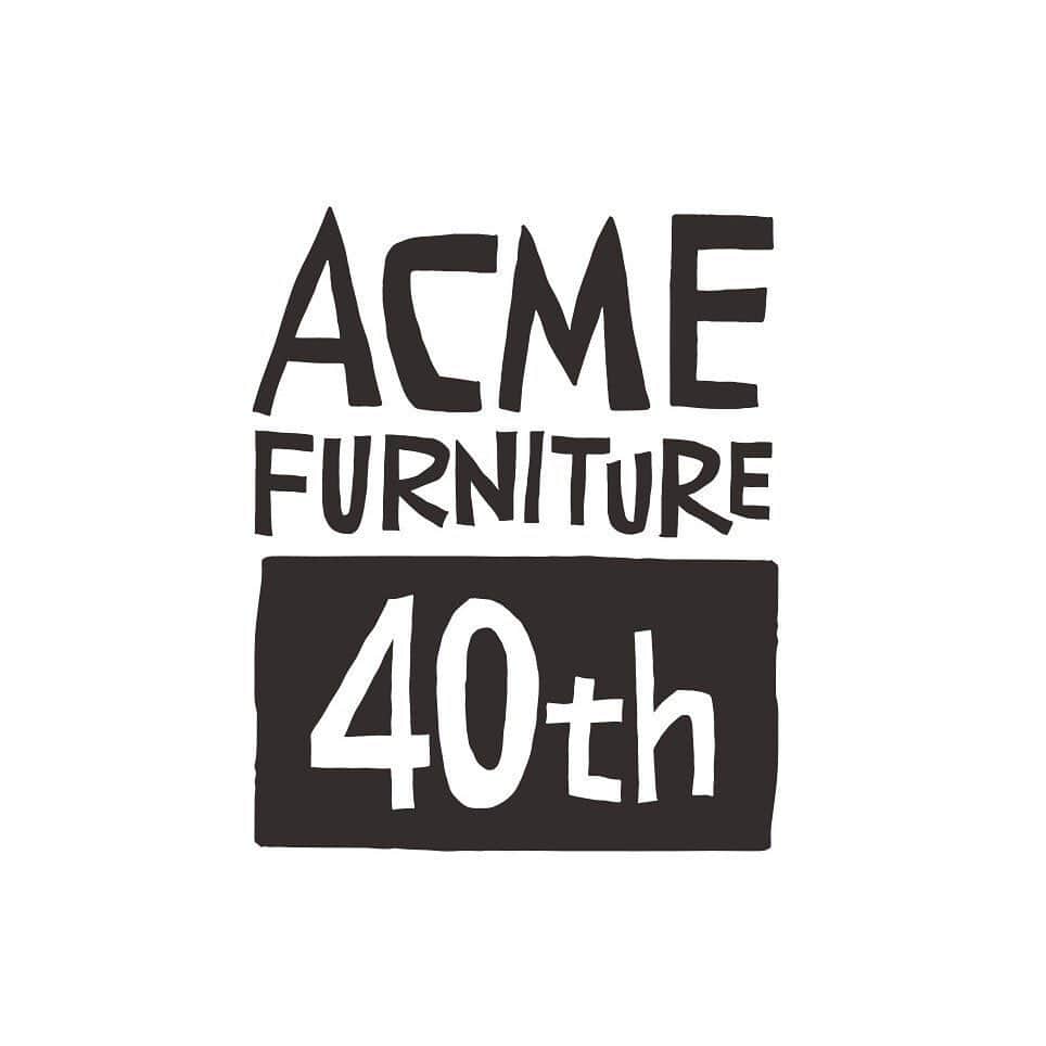 ACME Furnitureのインスタグラム：「私たちアクメファニチャーは、今年で40周年を迎えることが出来ました。  ひとえに、気に掛けていただいている皆さまのお陰であります。  これを記念して、アクメと所縁の深いアーティストの  花井祐介氏とコラボレーションアイテムをご用意しました。  今や世界で、いや、メタバースですら活躍されている氏のデザインが、  アートワークとして仮想空間にまで届いてしまうのだろうか。  詳しくはブログをご覧ください。  Contact：ACME Furniture MEGURO St. Phone：03-5720-1071 Email：acme-jsf@acme.co.jp」