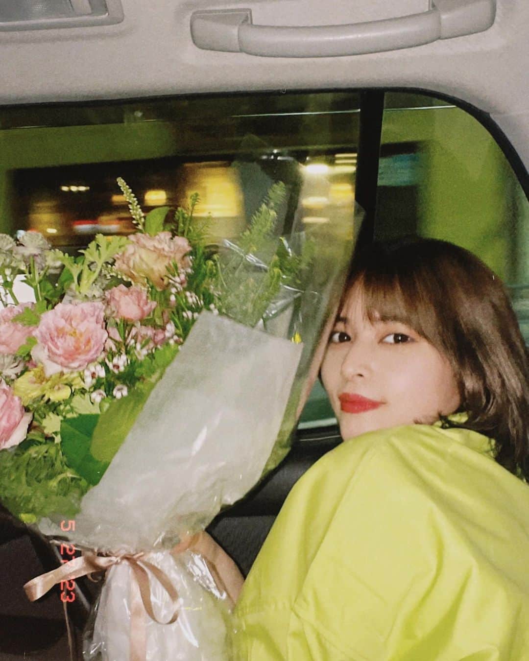 えなちぃのインスタグラム：「私っぽい花束もらった💐 嬉しかったなぁー💓」