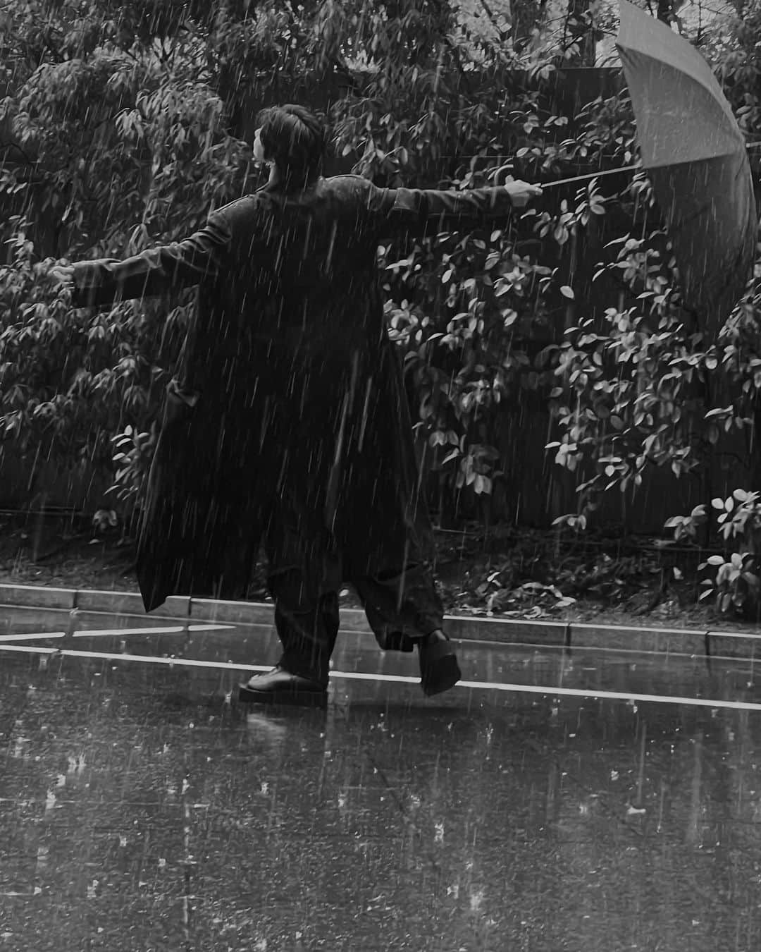 ディエイト（THE8）さんのインスタグラム写真 - (ディエイト（THE8）Instagram)「雨」6月2日 21時42分 - xuminghao_o