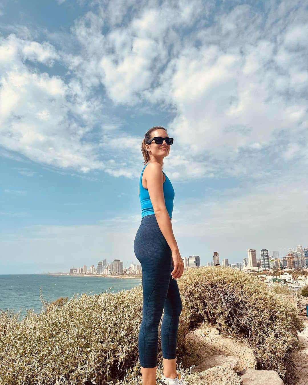 トーレイ・デヴィートさんのインスタグラム写真 - (トーレイ・デヴィートInstagram)「Touring around Israel. A trip of a lifetime. 🇮🇱 Tel Aviv • Tsfat • Nazareth and more. 🤍」6月2日 21時51分 - torreydevitto