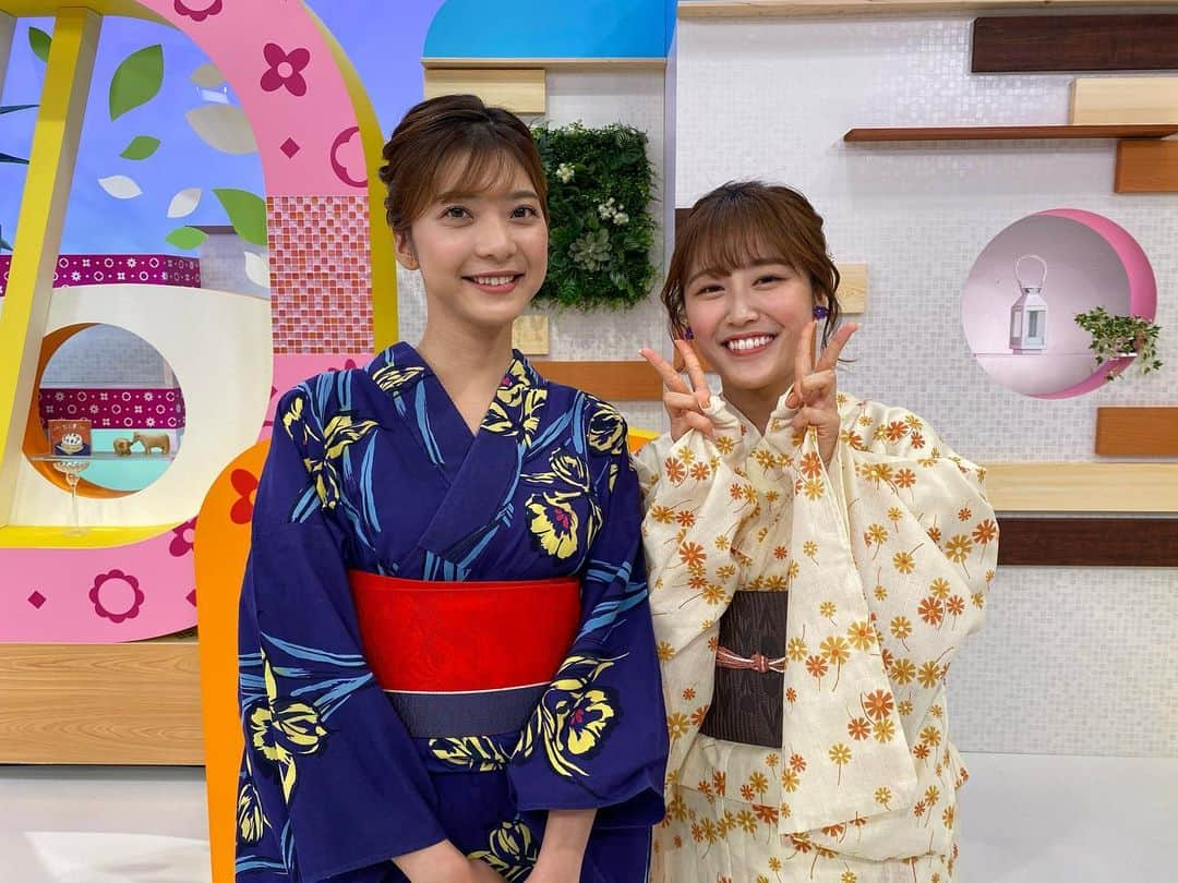 テレビ新広島のインスタグラム：「初夏の風物詩🎐  ”とうかさん”開催にあわせ きょうの『ひろしま満点ママ！！』では 浴衣を着ました🫶  西山穂乃加アナ＆梶谷羽奈アナ お祭りにきた姉妹みたい💙🧡  『ひろしま満点ママ！！』 番組公式インスタグラム（@tss_mantenmama）には 出演者の集合写真載ってます👘  #西山穂乃加 #にしやまほのか#西山穂乃加アナ #西山アナ #梶谷羽奈 #かじたにはな #梶谷羽奈アナ #梶谷アナ #テレビ新広島 #tss #アナウンサー#女子アナ#ひろしま満点ママ #満点ママ #とうかさん #ゆかたできん祭 #浴衣 #浴衣女子 #ゆかた #ゆかた女子 #ゆかたヘア #浴衣ヘア」