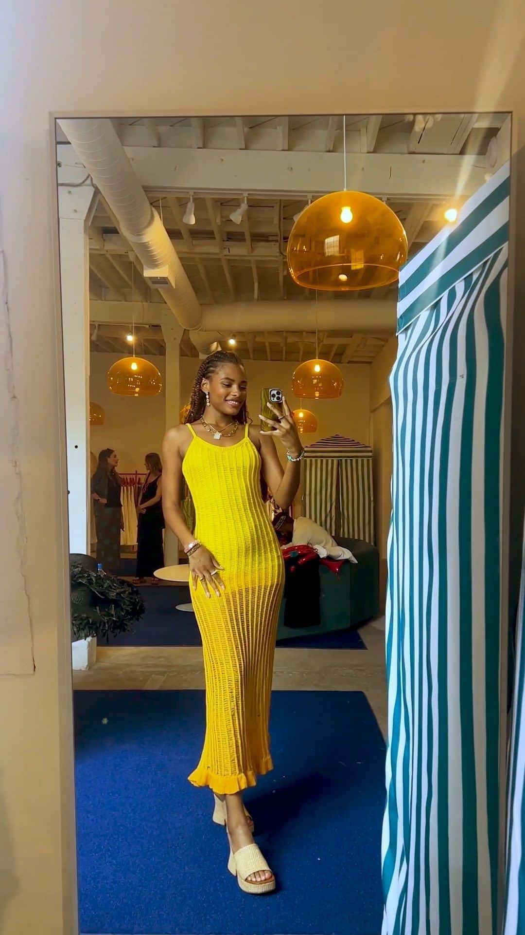 MANGOのインスタグラム：「We launched #SIMONMILLERxMANGO in L.A.! And we invited @breecolter to show us what the event was like 👀 ❤️  Discover the collection at mango.com.  #MangoWoman」