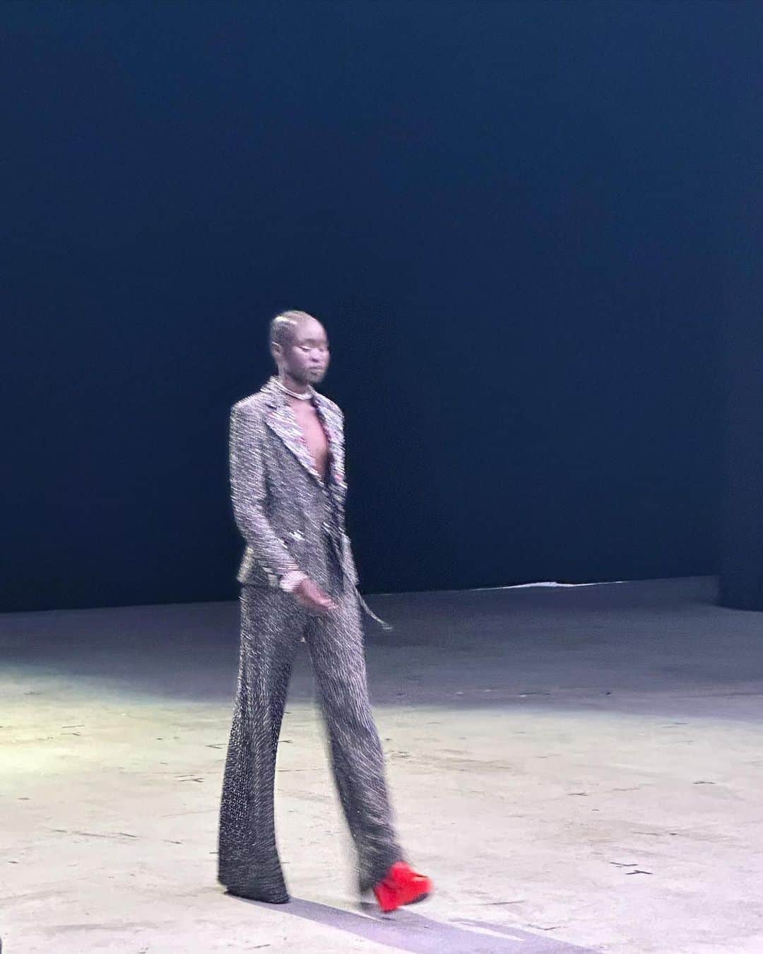 風間ゆみえのインスタグラム：「CHANEL  2022/23 メティエダール コレクション SHOW IN TOKYO @chanelofficial」