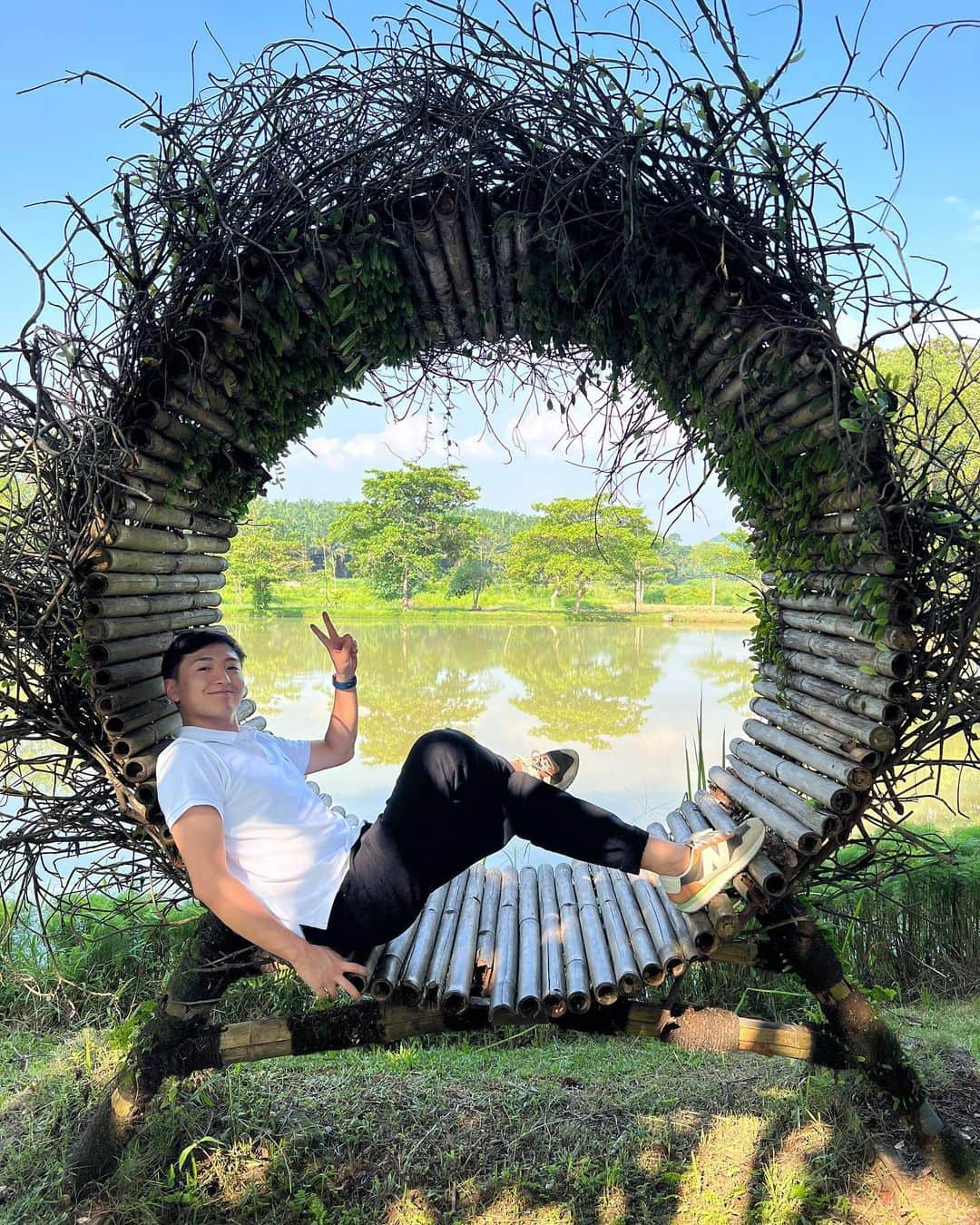 坂崎裕介のインスタグラム：「Bogor🌱  Aku pertama kali ke bogor. Terus disana bisa merasa banyak alam🍃jadi langsung aku suka bogor!!! btw aku lahir di kampung jepang. Jadinya waktu masih kecil selalu aku main sama alam. Makanya Aku ingat waktu masih kecil. Nostargia banget ternyata✌️bisa main kayak, animal feeding, main bola, renang, bersepeda malam2, barbecue, campfire dll… terimakasih🙏@inagro.id mantappp🔥🙌  DI BOGOR SUPER SERU BANGET😆✌️ Berikutnya aku bakal ke kota mana???🤔 coba tebak guys👏👍」