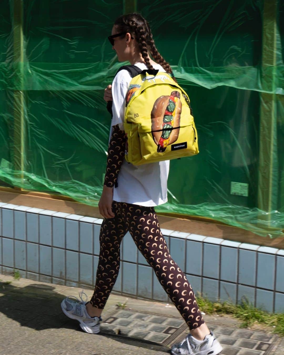 イーストパックのインスタグラム：「Evolved from rich heritage and built for modern life, our brand new Day Pak’r is designed to be your partner for the everyday. Reinterpreted by @biekebuckinx on our Day Pak'r Neon Lime.  #builttoresist #theartistproject」