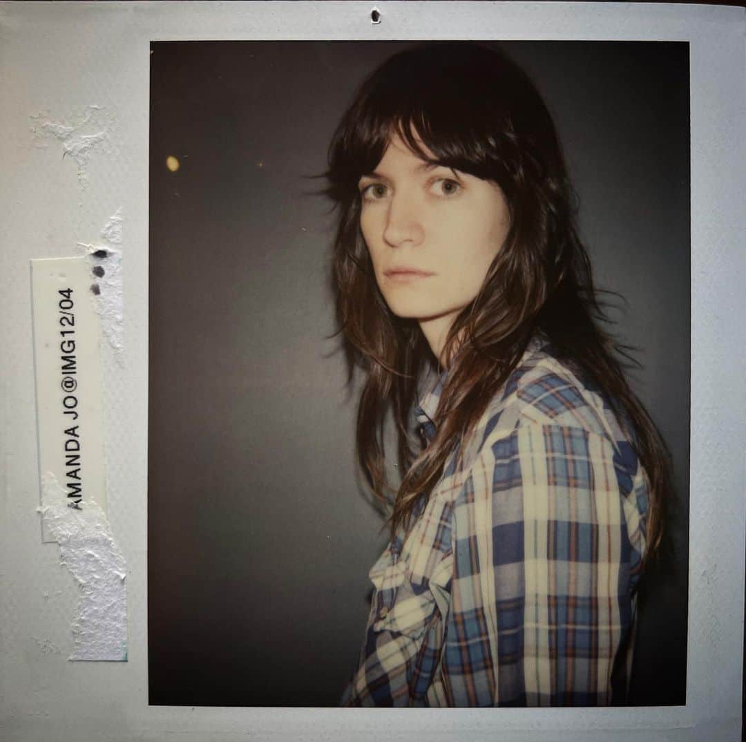 カーター・スミスのインスタグラム：「Amanda Jo aka “Chloe” from the world of CURFEW」