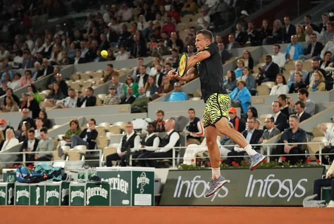 マートン・フチョビッチさんのインスタグラム写真 - (マートン・フチョビッチInstagram)「Thank you Paris @rolandgarros , it was fun 🎾🙏🏻😎 @activtrades_official」6月2日 23時10分 - fucsovicsmarci