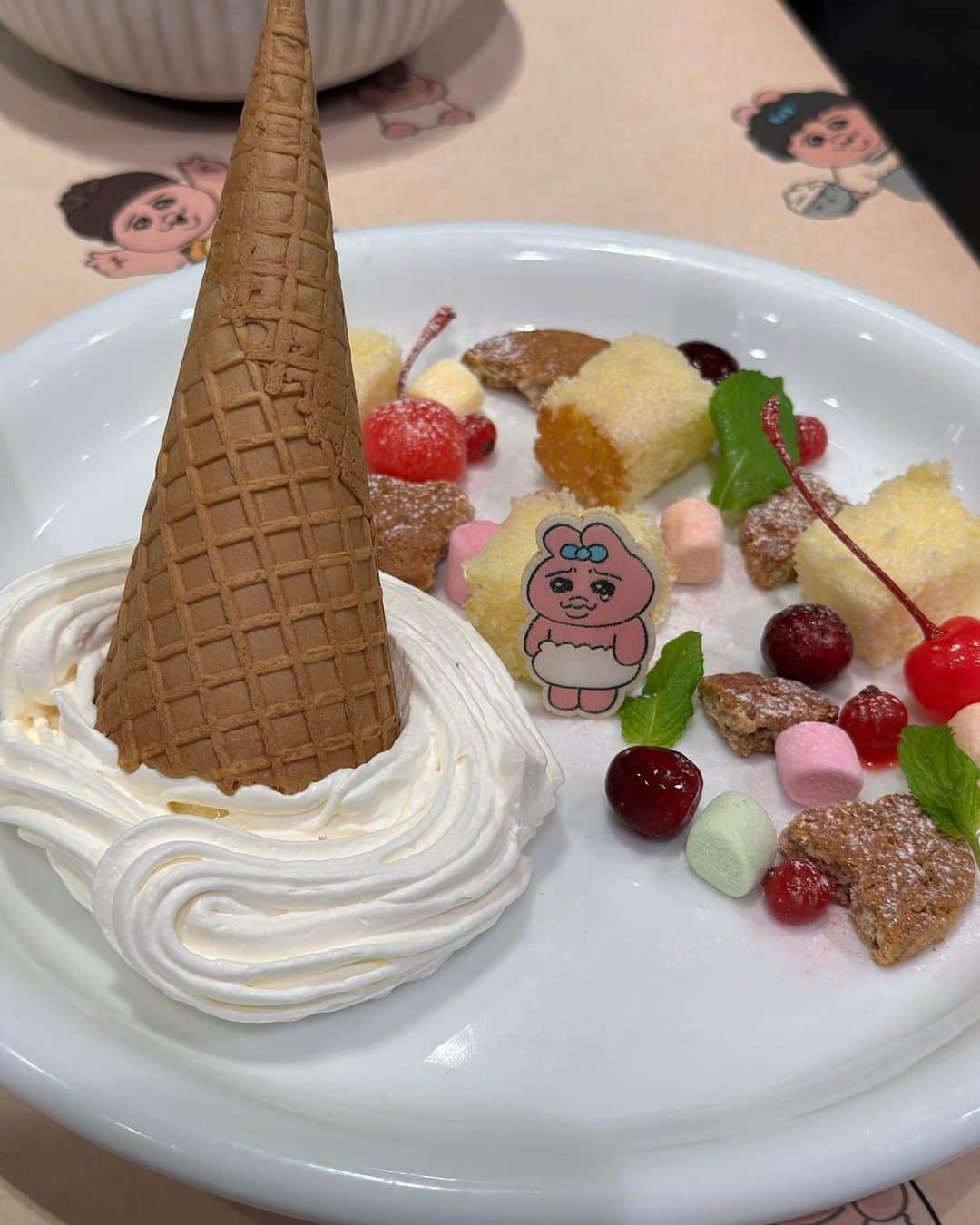 範田紗々さんのインスタグラム写真 - (範田紗々Instagram)「#おぱんちゅ食堂 #幸せ #ピンクいっぱいでかわいい」6月2日 23時15分 - handa_sasa