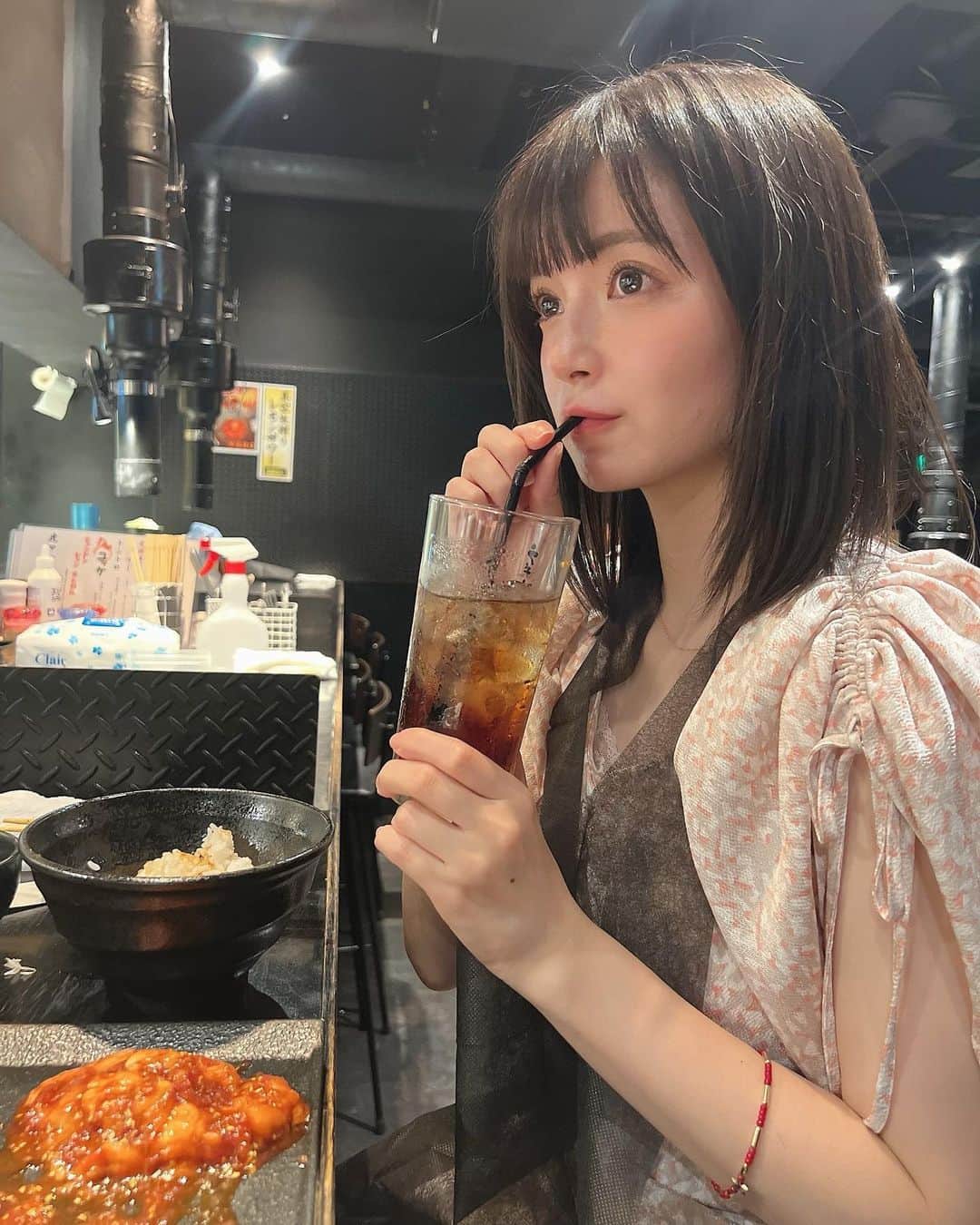 明石ゆいなさんのインスタグラム写真 - (明石ゆいなInstagram)「食べることがほんとーーーーーーに好き🥰🥰🥰  焼肉屋さんで タンカルビハラミホルモン、白米もしっかり食べて、飲み物はコーラ🥤💓  〆は石焼きビビンバと冷麺で悩んで、どっちも食べた😆  幸せーーー  #そんな俺のエブリデイ」6月2日 23時28分 - cosmo_meropon