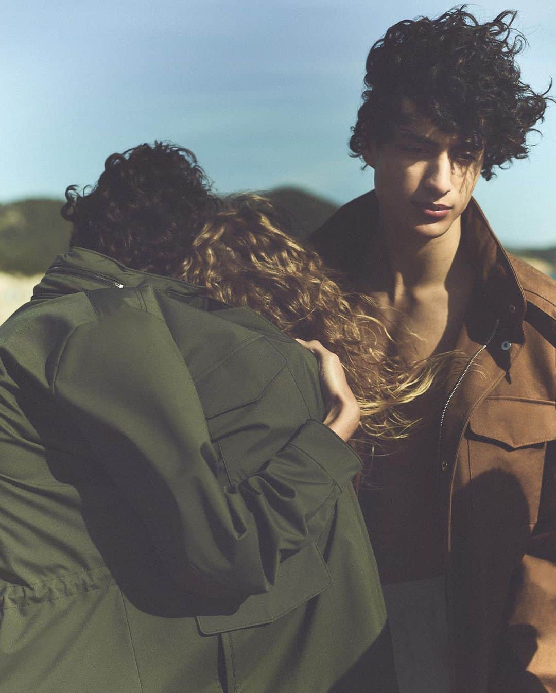 LVMHさんのインスタグラム写真 - (LVMHInstagram)「Uncover @loropiana Resort 2023, the essence of summer. The Resort 2023 collection is elegant yet relaxed, rich in texture and craftsmanship.   #LVMH #LoroPiana #LoroPianaResort」6月2日 23時38分 - lvmh