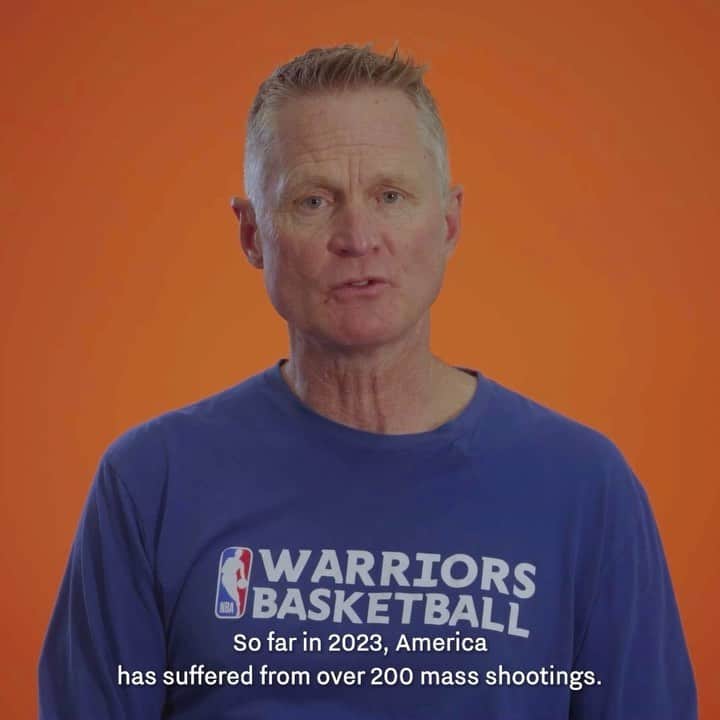 ゴールデンステート・ウォリアーズのインスタグラム：「On this National Gun Violence Awareness Day, we #WearOrange to honor victims and survivors of gun violence.  Text ORANGE to 64433 to find an event near you this weekend, and join millions of others who are coming together to fight for a future free from gun violence.」