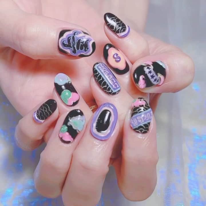 なかやまちえこのインスタグラム：「★★★★★⠀ ⠀ #nail #nails #nailart #ネイル #美甲 #ネイルアート  #japanesenailart #manucure #japanesenails #manicurist #gelnails #أظافر #네일아트 #미용  #เพ้นท์เล็บ #artedeuñas #เพ้นท์เล็บเจล #ジェルネイルデザイン #ネイルデザイン #nagelkunst #straykids」