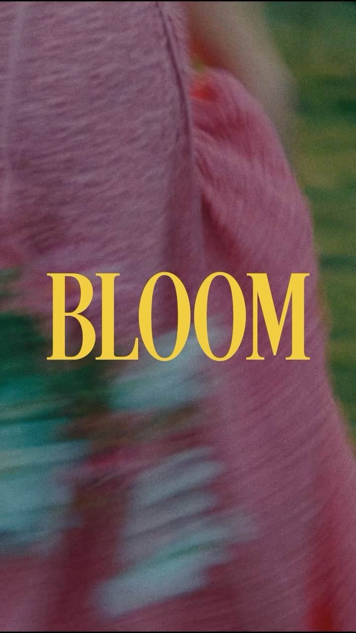 キンバリー・ペリーのインスタグラム：「BLOOM - my first 5 songs are out one week from today! Next Friday 6/9 🌸🫶  “I’m really excited to introduce you to my very first solo project named Bloom. The first 5 songs of this new era are the most personal songs I’ve ever written and they document a process I’ve gone thru over the past couple of years to create the time and space to let my true colors show.   It’s no secret that I’ve been thru some wild seasons since we saw each other last. There were a couple of profound moments I looked around at my life and it felt like everything I’d built so far as a woman and as an artist was in ashes.   For a moment I felt buried but in time I realized - I wasn’t buried, I was planted.   This Bloom project is the story of me creating the space in my life to grow, surfacing with a newfound love and respect for myself, and finally watching my life unfold in the most beautiful and colorful ways.   I hope that these songs and the honesty in them can walk alongside you as you, too, are blossoming into yourself.   I love you all and can’t wait to share… Bloom. “  x.K」