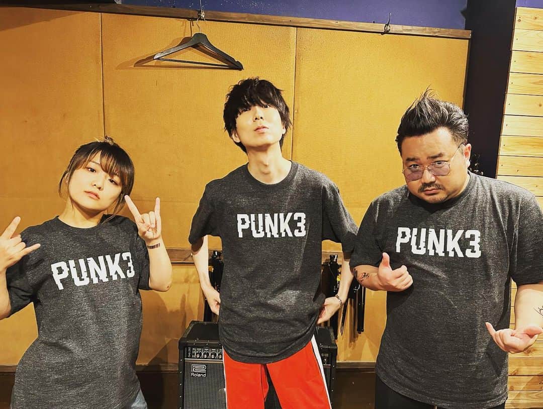 川谷絵音さんのインスタグラム写真 - (川谷絵音Instagram)「新バンド「PUNK3」でございます。」6月3日 0時12分 - indigolaend