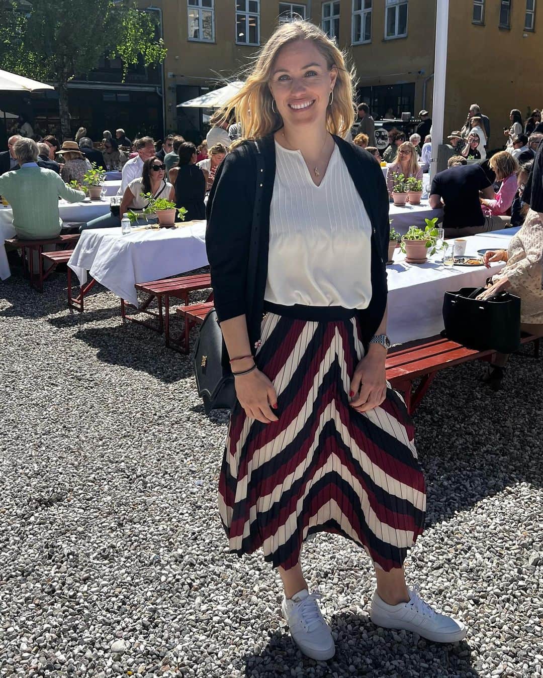 アンジェリーク・ケルバーのインスタグラム：「In Copenhagen to celebrate 60 years of @olelynggaardcopenhagen 🤩」