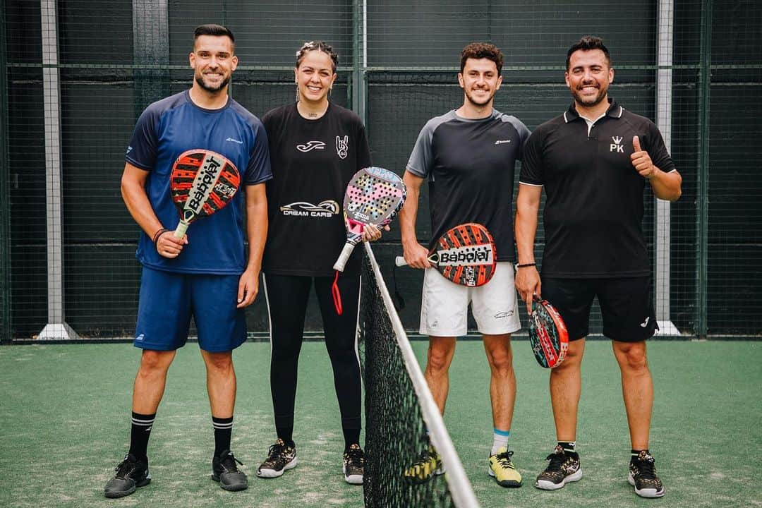 ミゲル・アンヘル・モジャのインスタグラム：「Jornada de pádel 🎾 muy productiva y llena de aprendizaje!! Gracias @dreamcar.es por invitarme a este partidazo con la increíble @albagalan92 y el crack @miguelsemmler 💥」