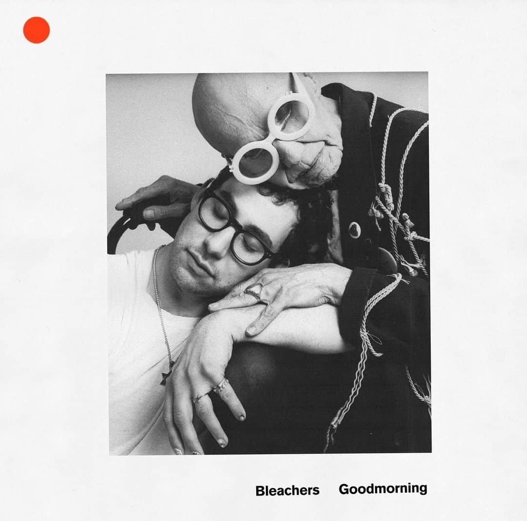 ジャック・アントノフのインスタグラム：「gn :: nothing is u ♥️🍅」