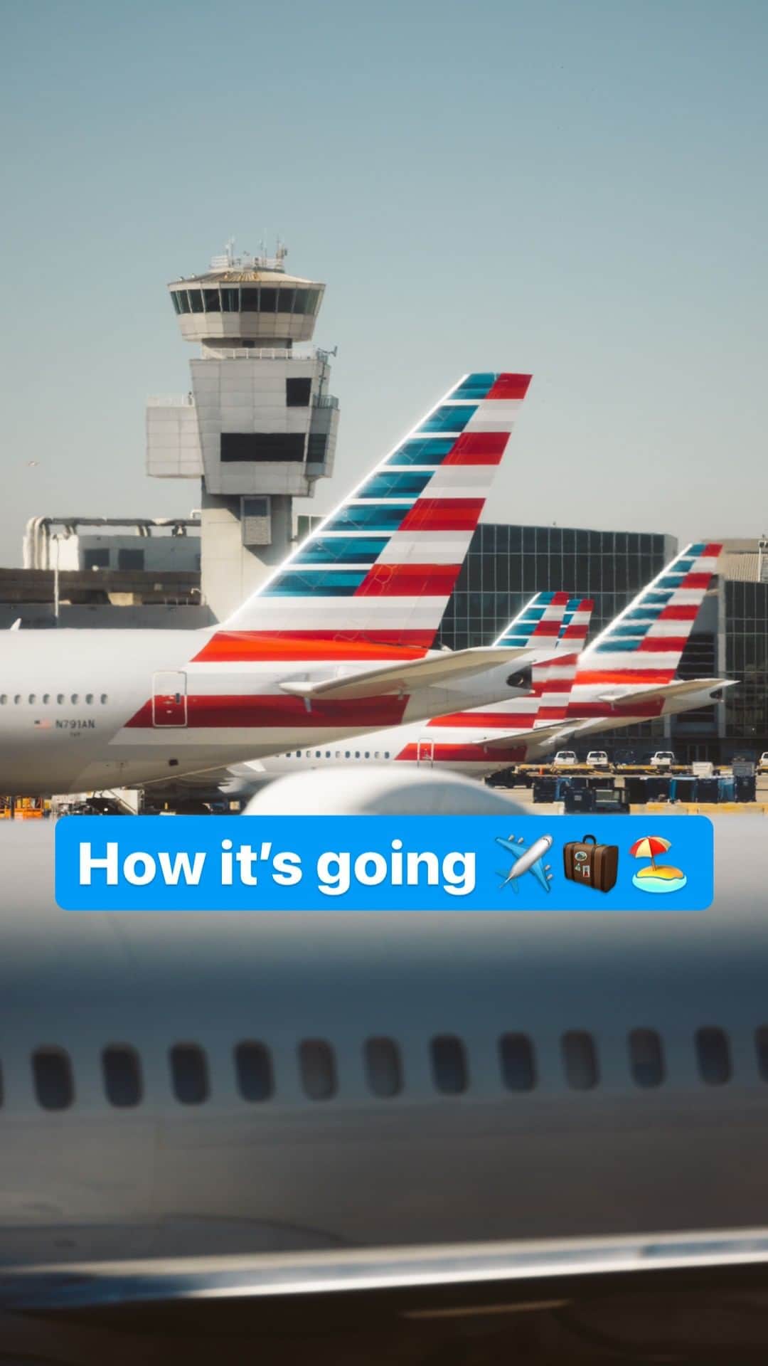 アメリカン航空のインスタグラム：「When shopping now can earn you miles and loyalty points for travel later >>> 😍  Hey bestie, think about it like this: If you're shopping for everyday items this summer anyway, why not earn miles toward your next adventure at the same time? 🤔✈️ Travel is better as an AAdvantage® member. Learn how you can turn shopping into traveling with the link in our bio. 🛍️✨」