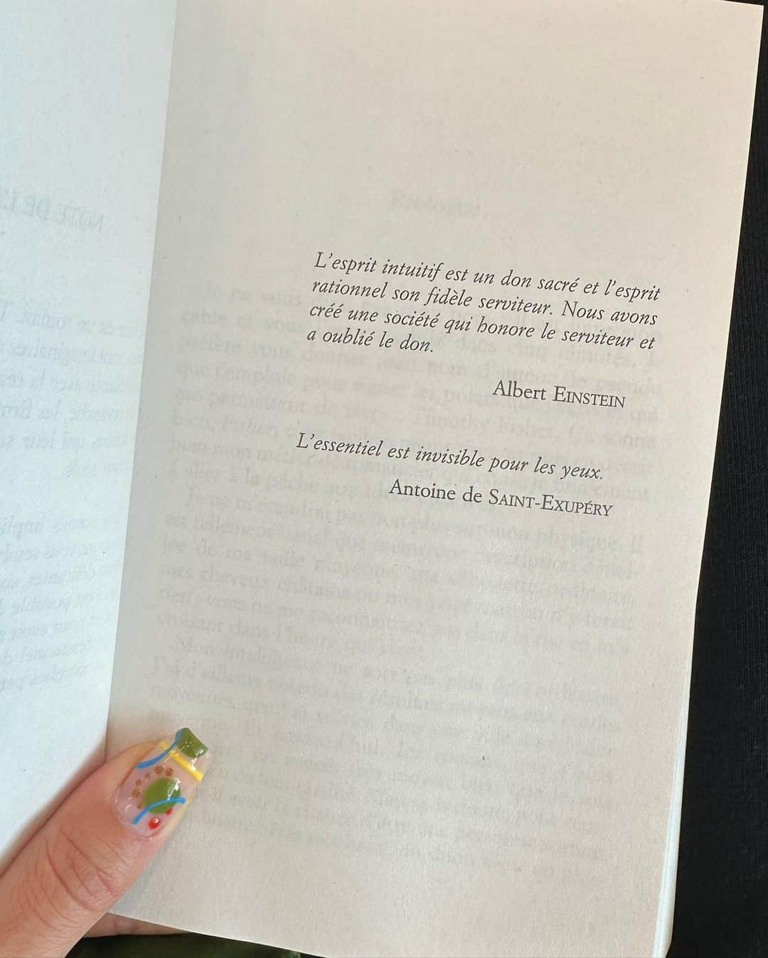 Chantel Jeffriesさんのインスタグラム写真 - (Chantel JeffriesInstagram)「Laisse-moi voir ce qui reste à voir」6月3日 0時38分 - chanteljeffries